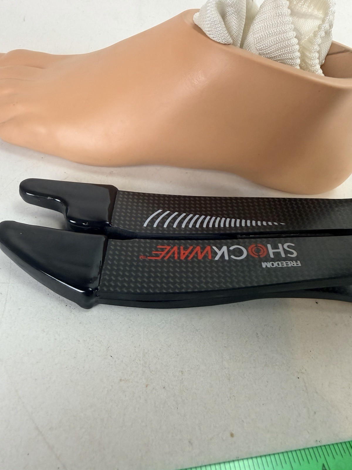 Freedom Innovations Shockwave by Proteor Prosthetic Foot Cat 5 27cm Left Carbon