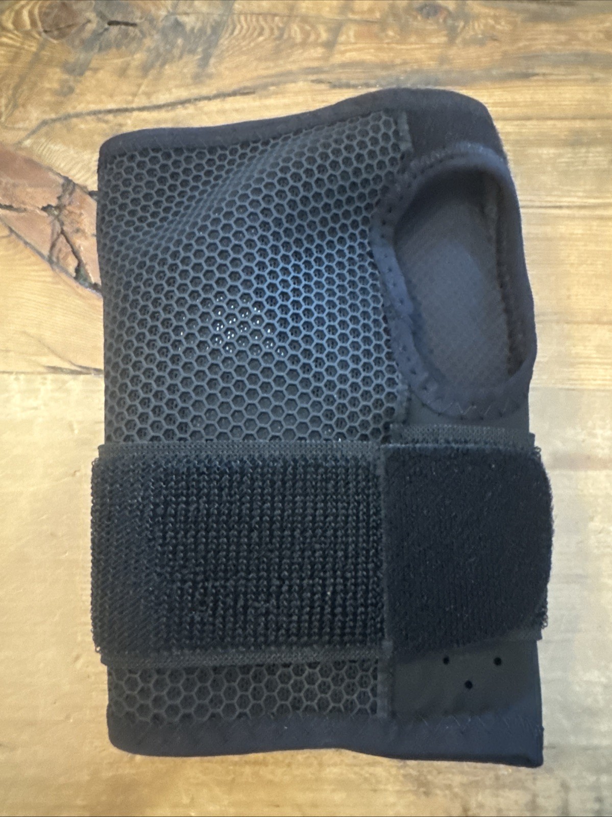 Fit Geno Carpal Tunnel Wrist Brace for Women and Men Right Hand Large XL