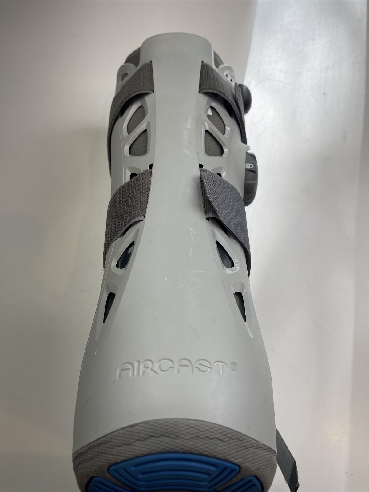 Aircast AirSelect Short Walking Boot, Soft Strike Sole, Size Medium
