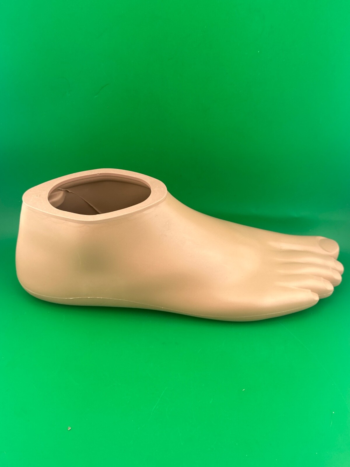 OTTOBOCK Otto Bock 1m10 prosthetic footshell foot shell. Right. Size 30cm
