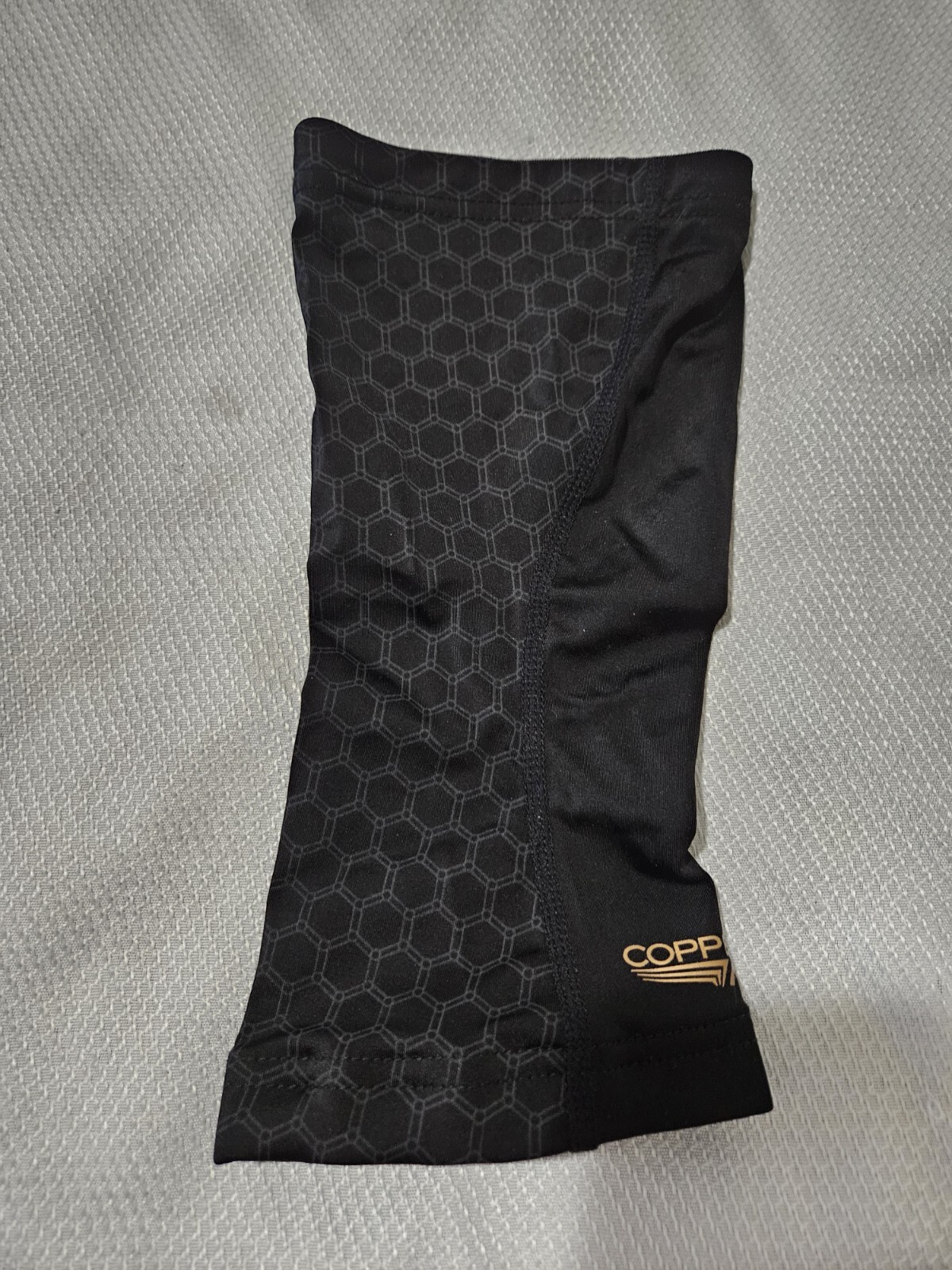 Copper Fit Freedom Knee Compression Sleeve Unisex Medium 13″ to 14″ Black New E4