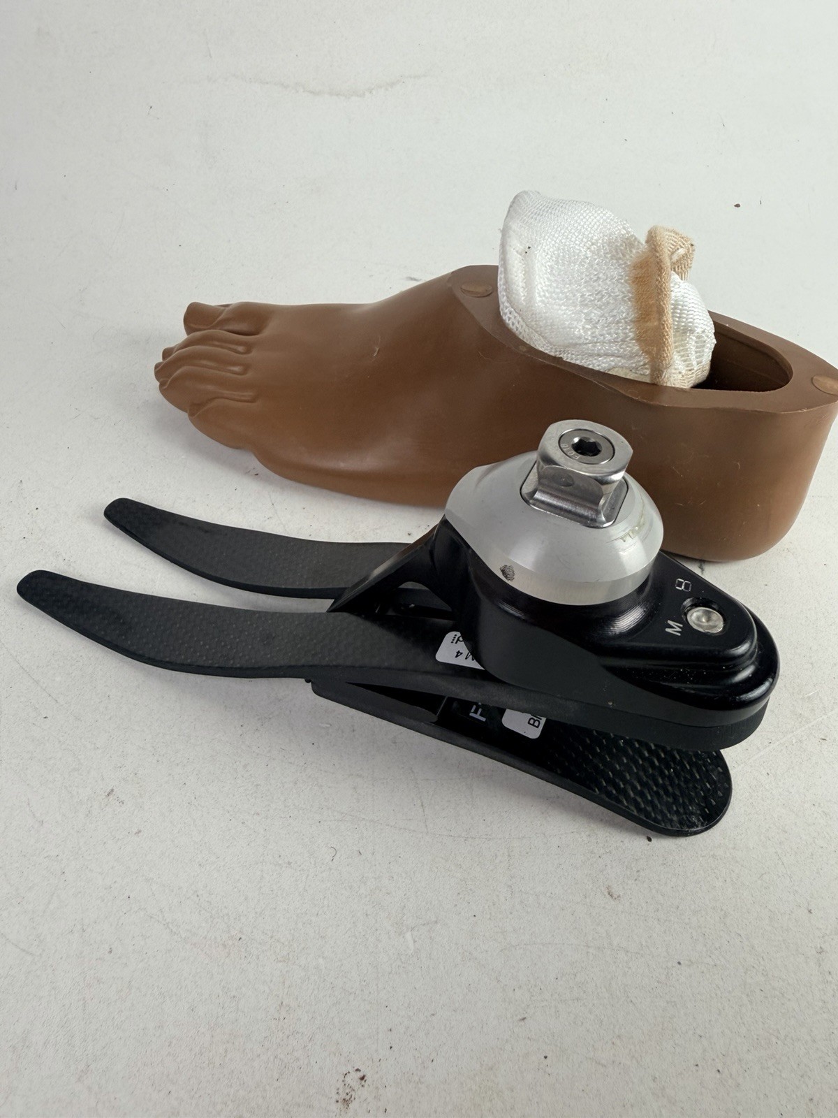 Blatchford Epirus 24cm Left Prosthetic Foot Carbon Fiber Cat 4