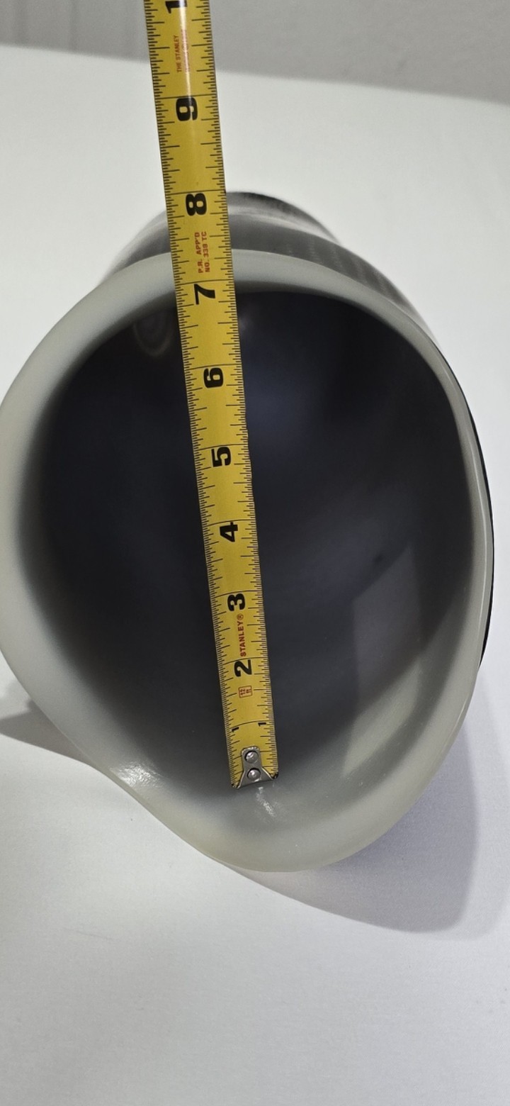 Socket de Fibra de Carbono With Adapter For Coupling In Excellent Condition.