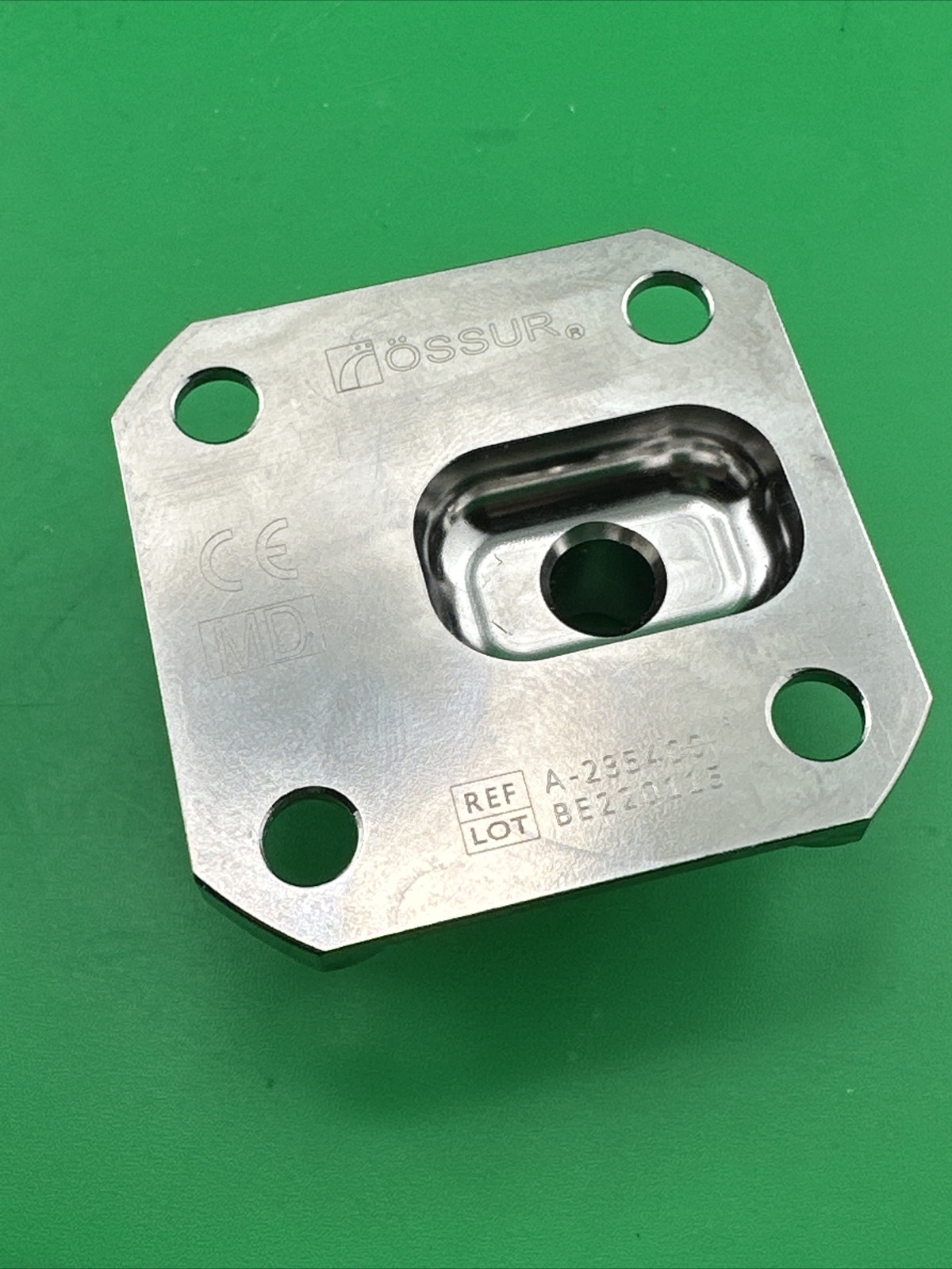 Ossur Single Off Set 4 Hole Pyramid Prosthetic Plate Reference Number A-235400