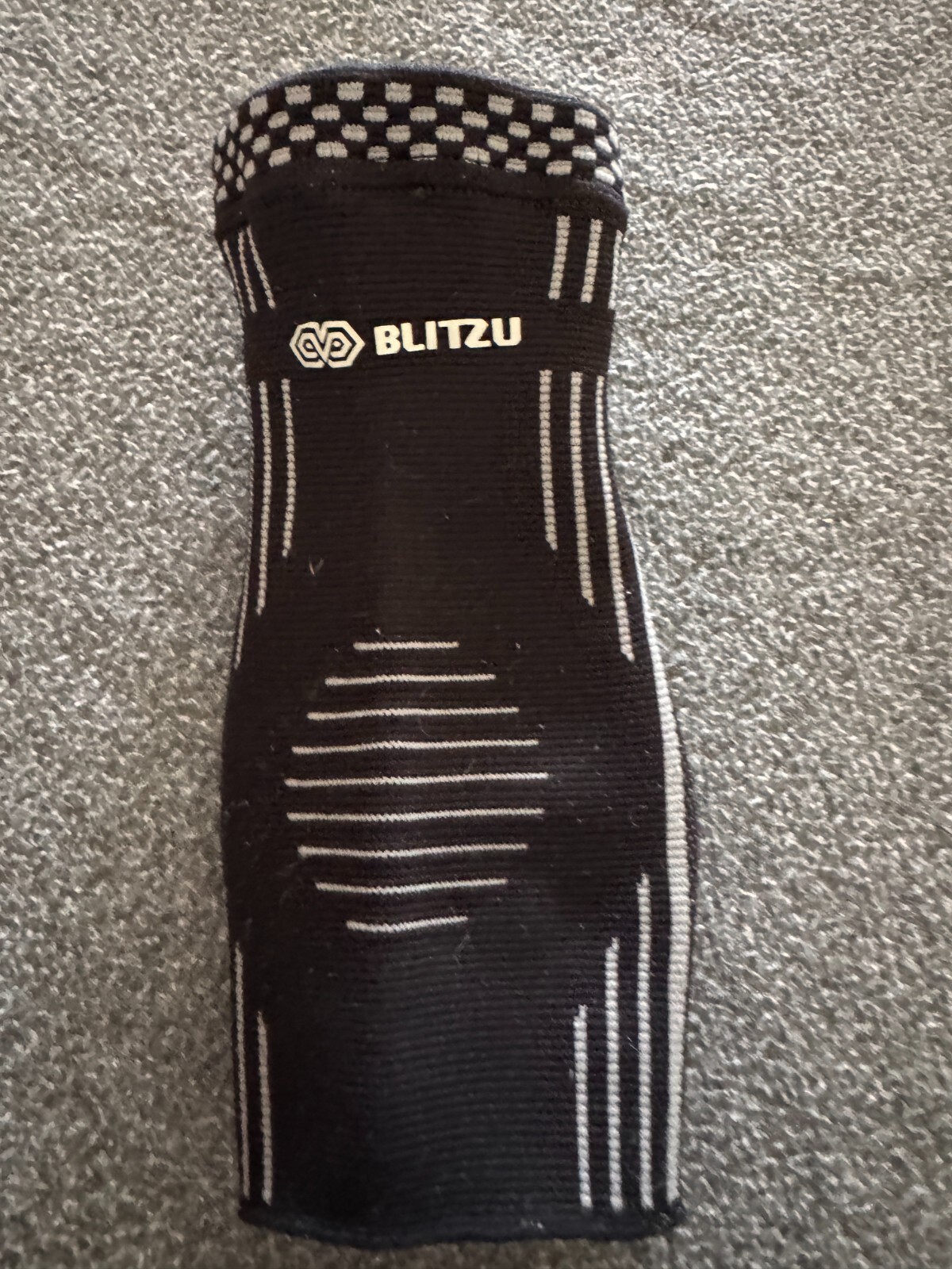 Blitzu Ankle Compression Sleeve Size Large Used