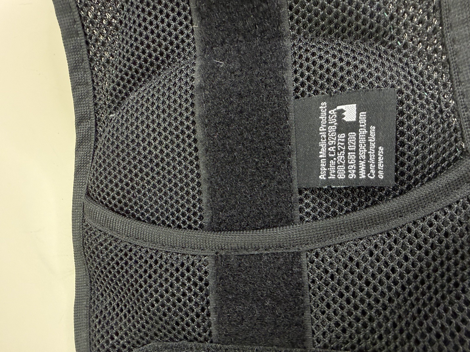 Aspen Horizon 464 TLSO Large Adjustable Back Brace Black GUC