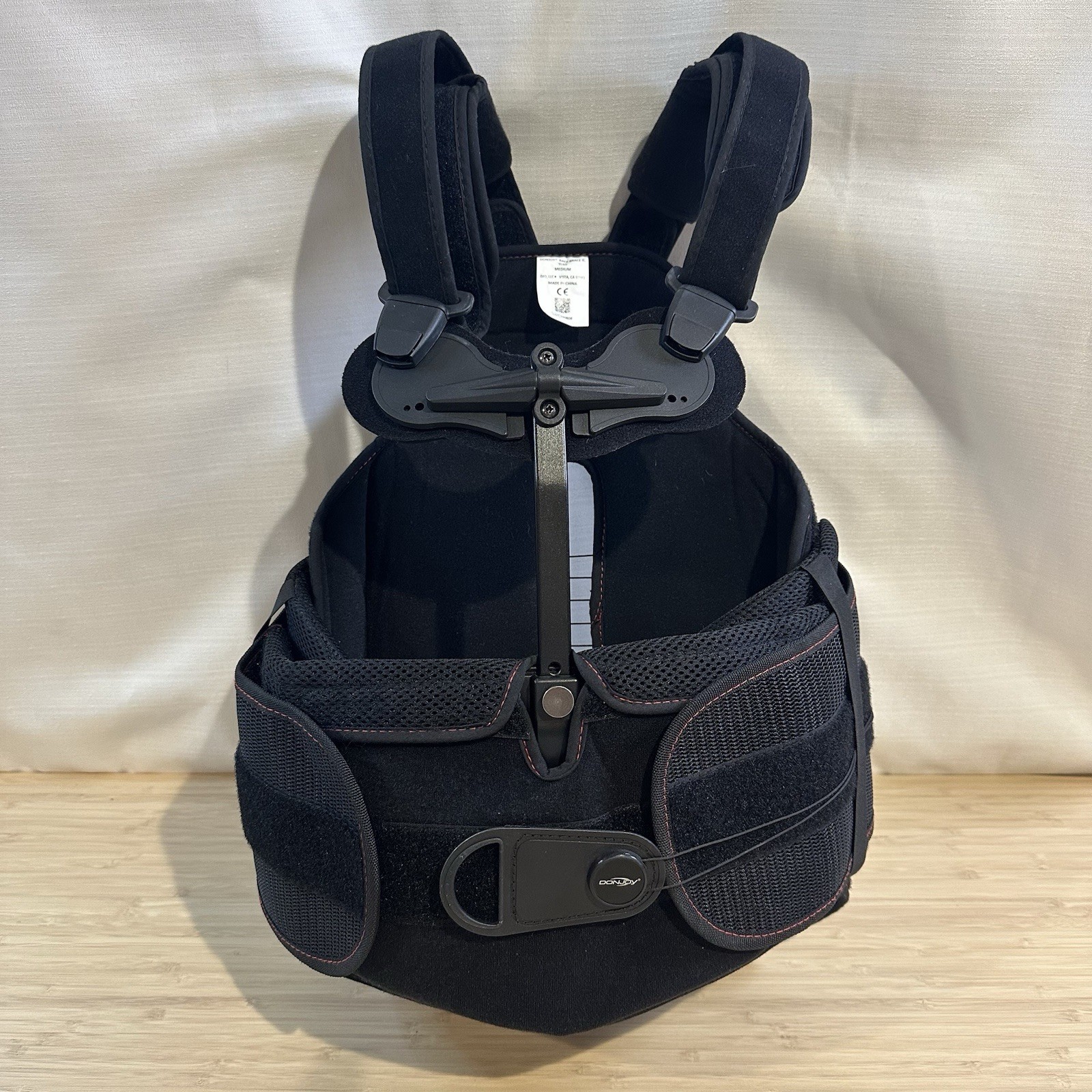 DonJoy Back Brace II TLSO Size Medium Black with Shoulder Straps Thoracic Aid