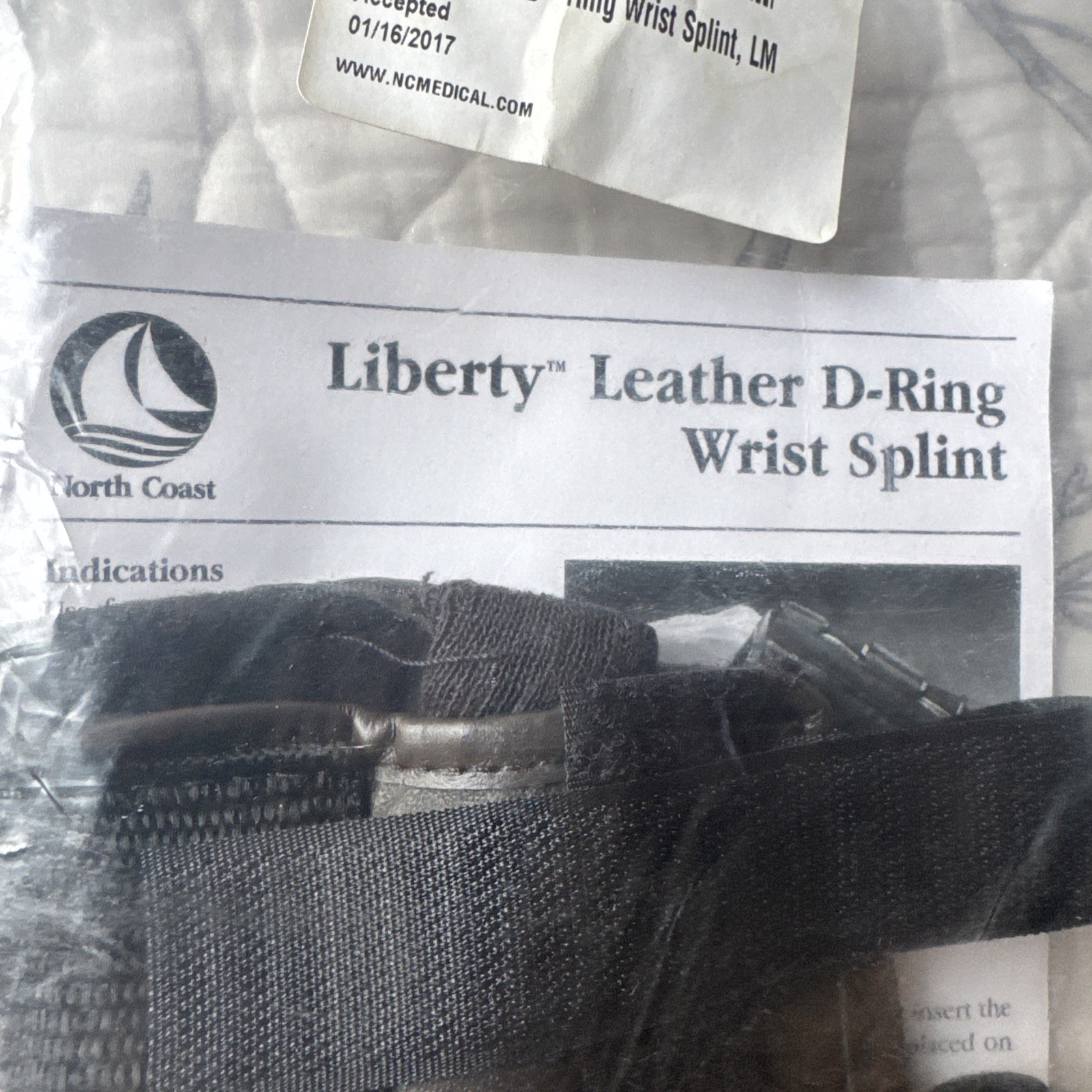 Liberty D-Ring Wrist Splint Left Medium 6.5-7.5 Leather Black NC16054