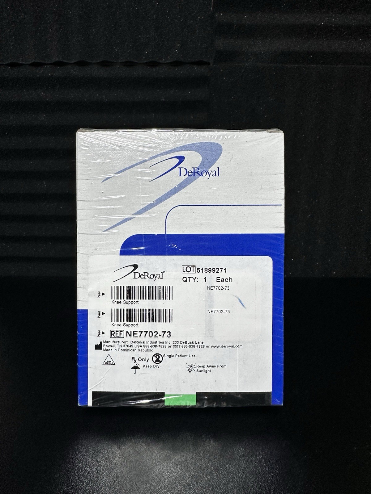 DeRoyal Open Patella Knee Support NE7702-73