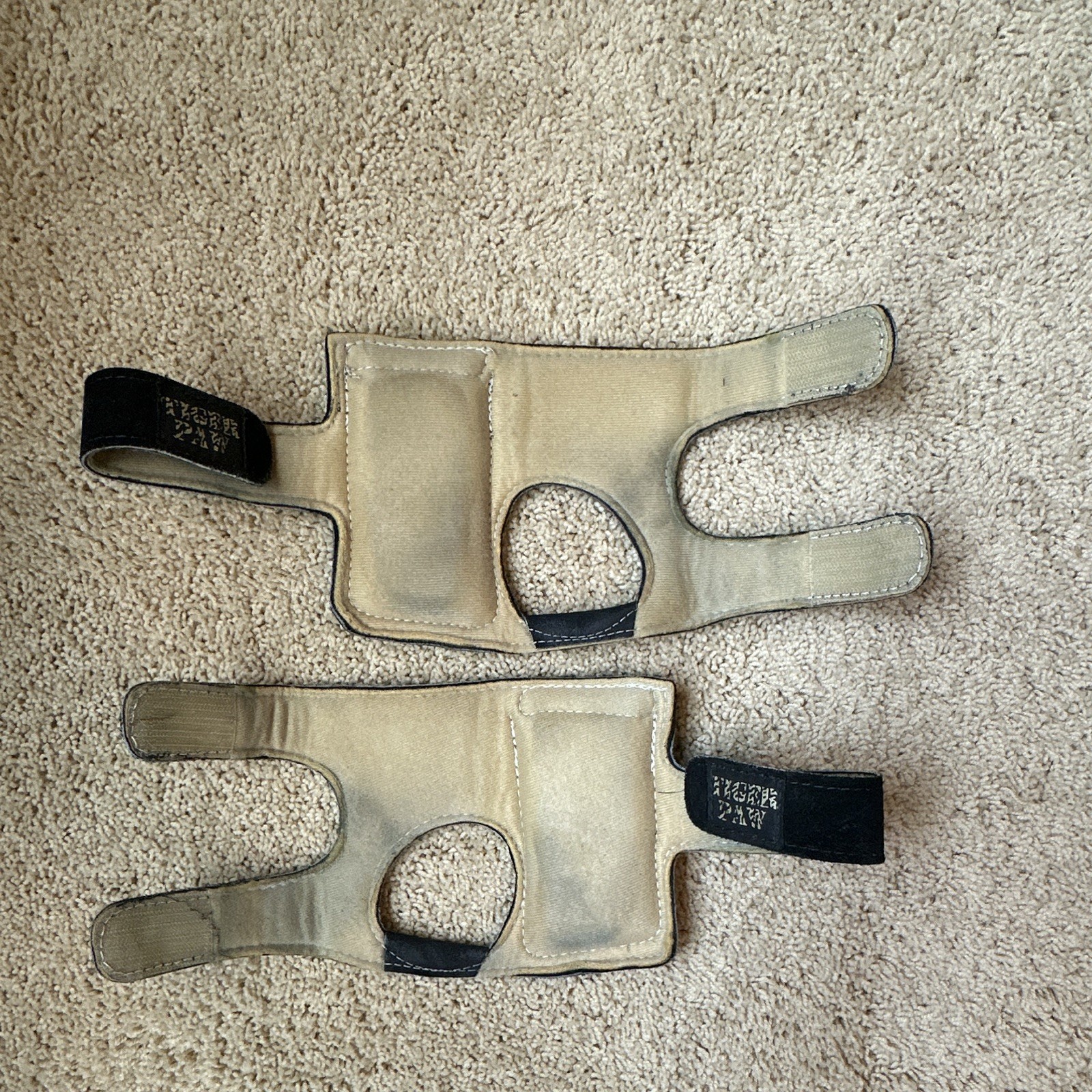 Used Tiger Paws Wrist Support Size Small
