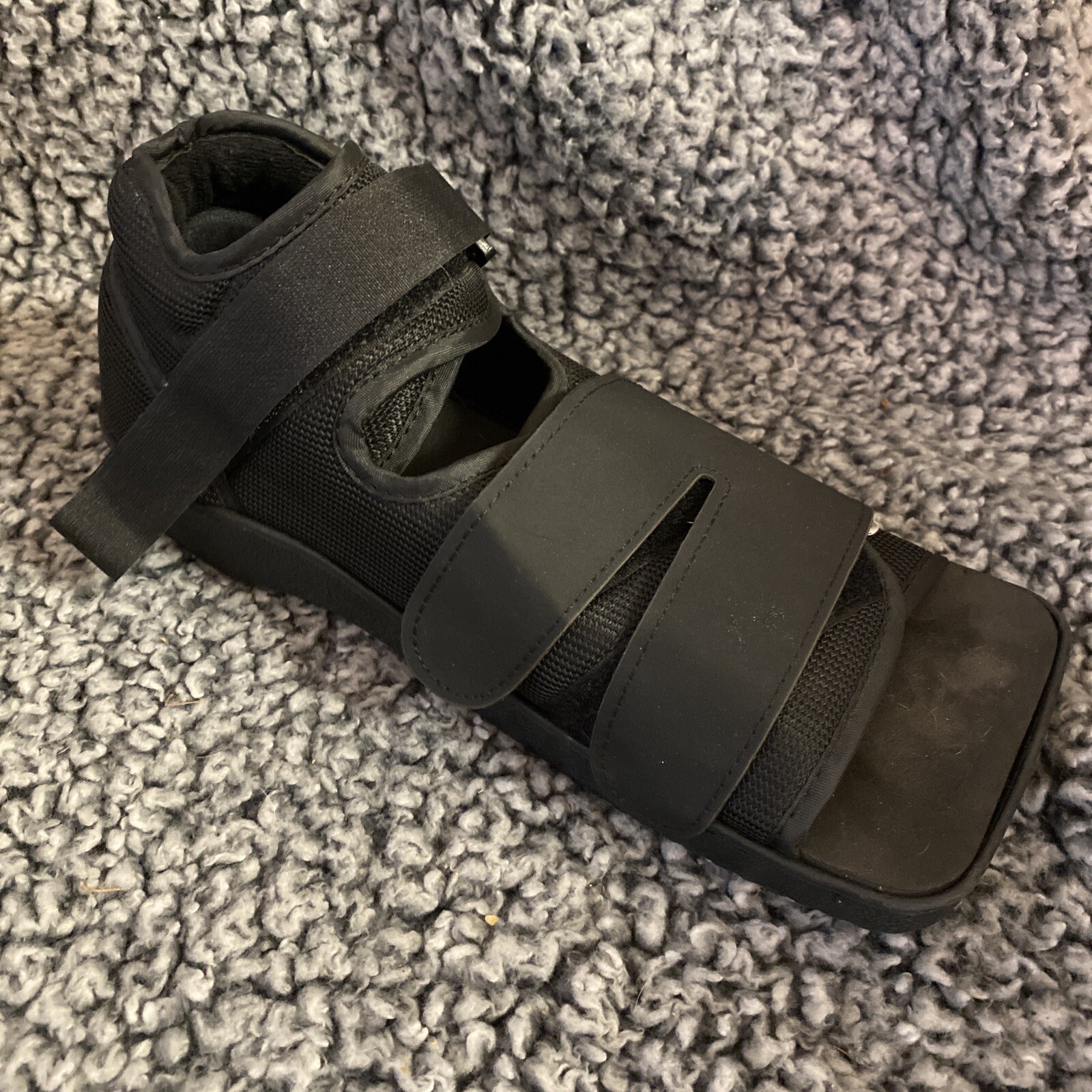 ProCare Squared Toe Post-Op Shoe, Medium (Shoe Size: Men’s 7.5 – 9 / Women’s 8.5