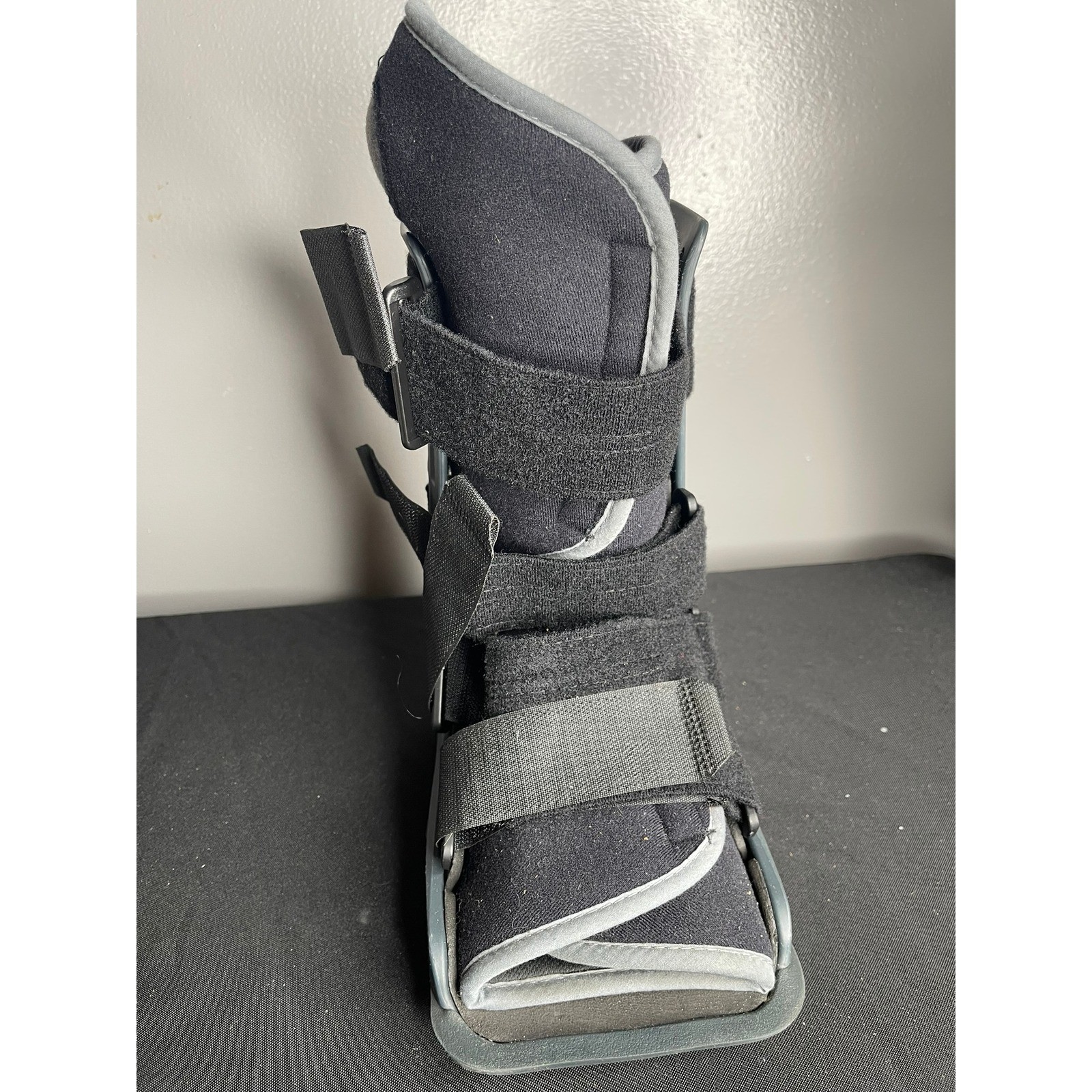 DonJoy Maxtrax II Walking Boot Small Black Grey Orthopedic Foot Ankle Brace S