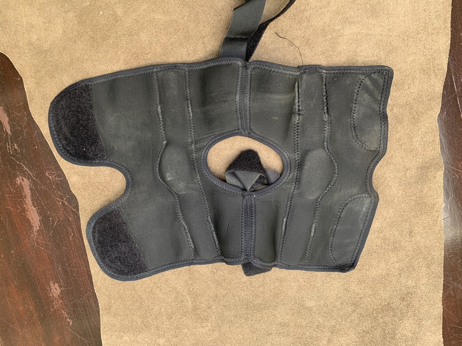 Ossur Formfit 651 Knee Brace Wrap-around Short 2 Strap Version Size Large