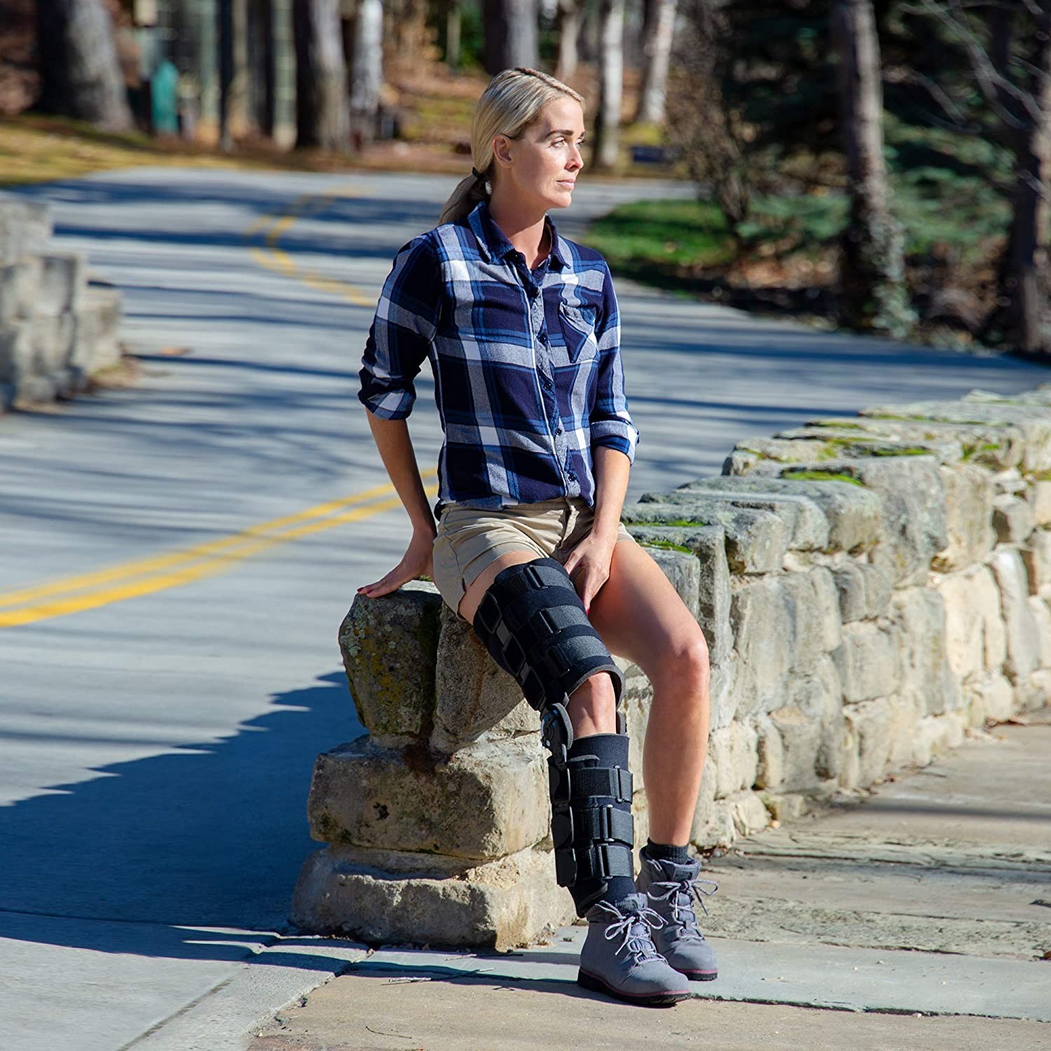 Össur Adjustable Post-Op Knee Brace w/ Range of Motion Control for Knee Injuries