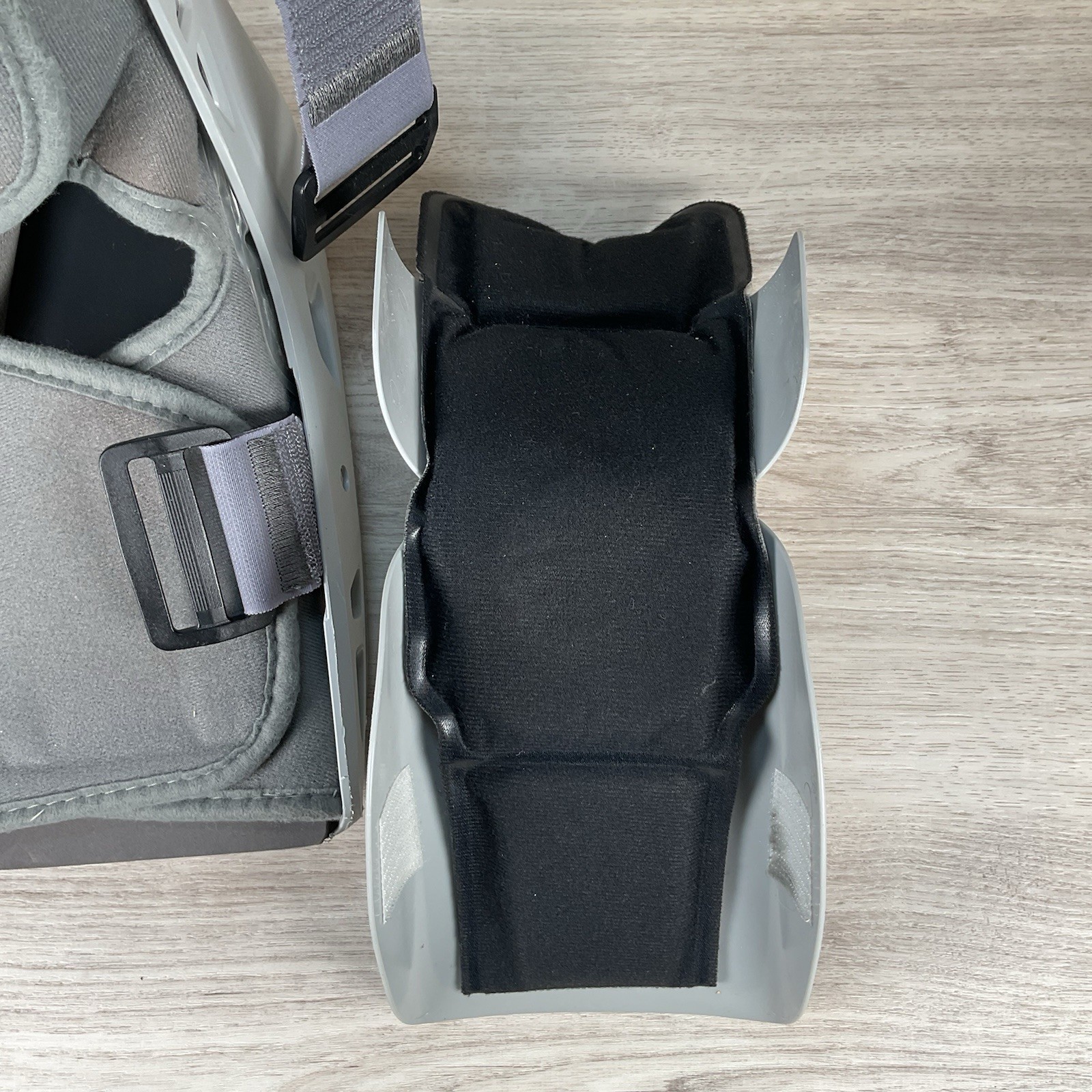 Aircast AirSelect Short Style (Medium) Gray Walker Brace and Walking Boot