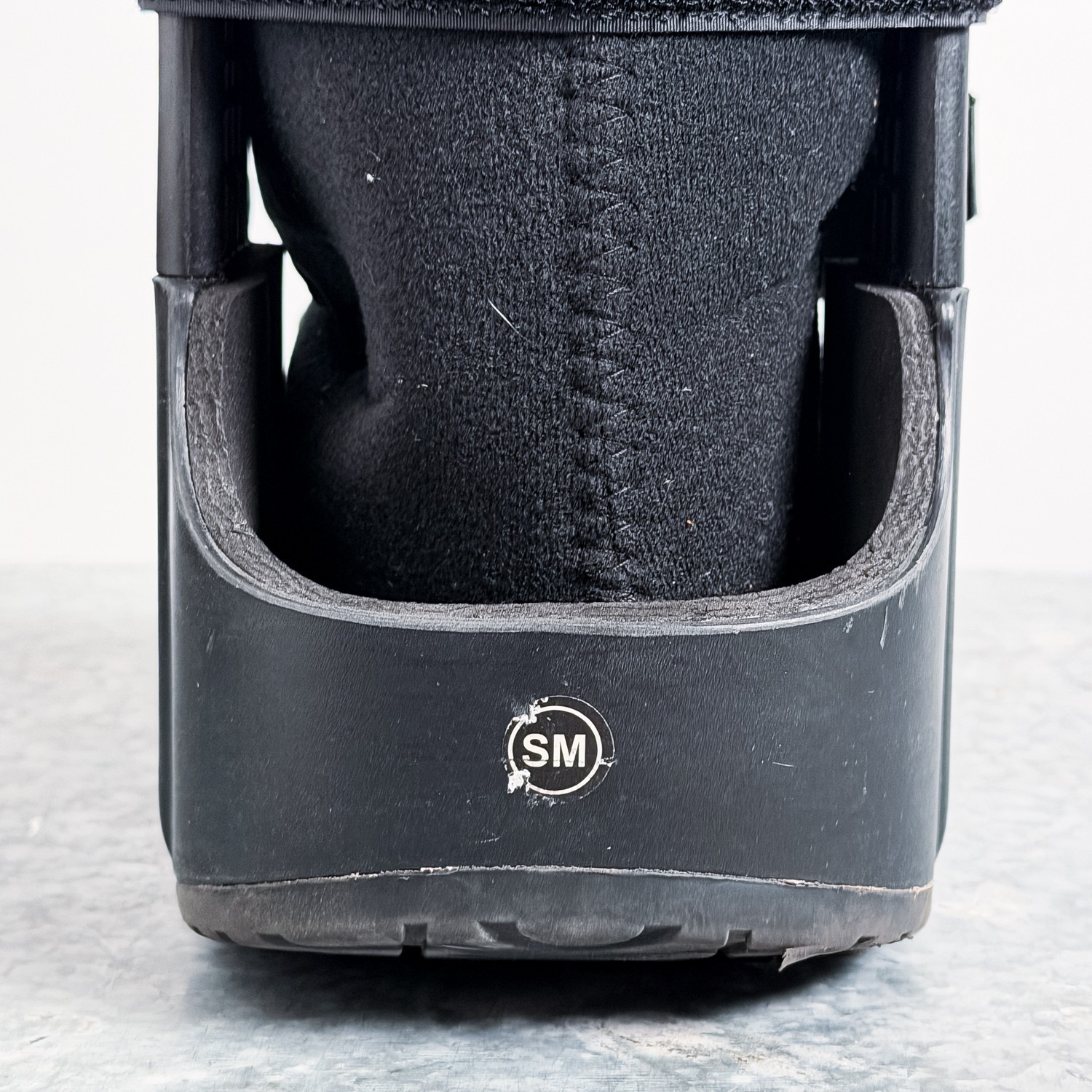 United Ortho US14105 Air Cam Walker Fracture Boot Black – Small