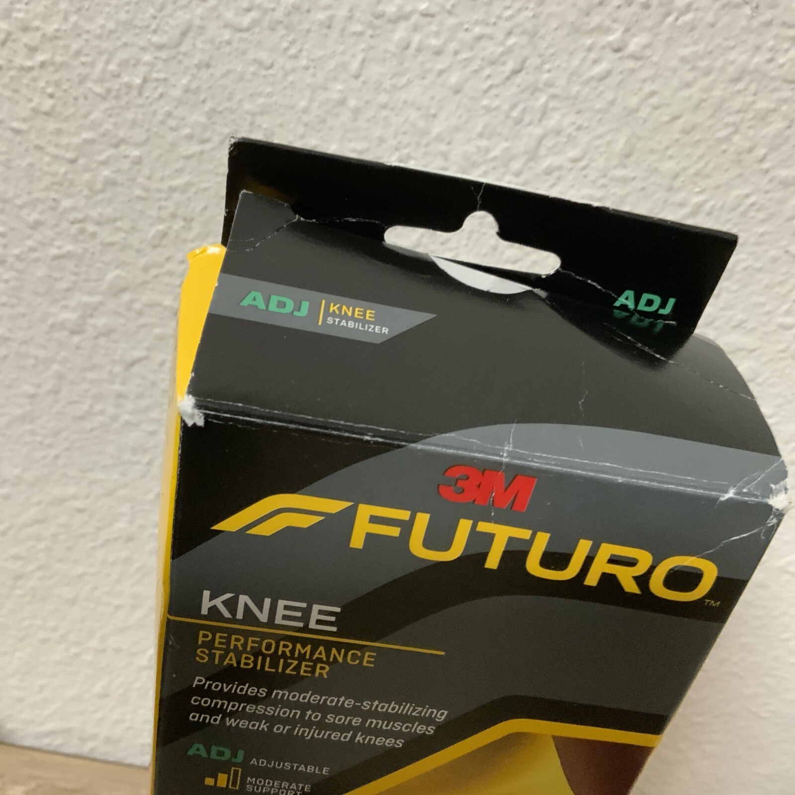 📀 FUTURO Knee Performance Stabilizer, Adjustable