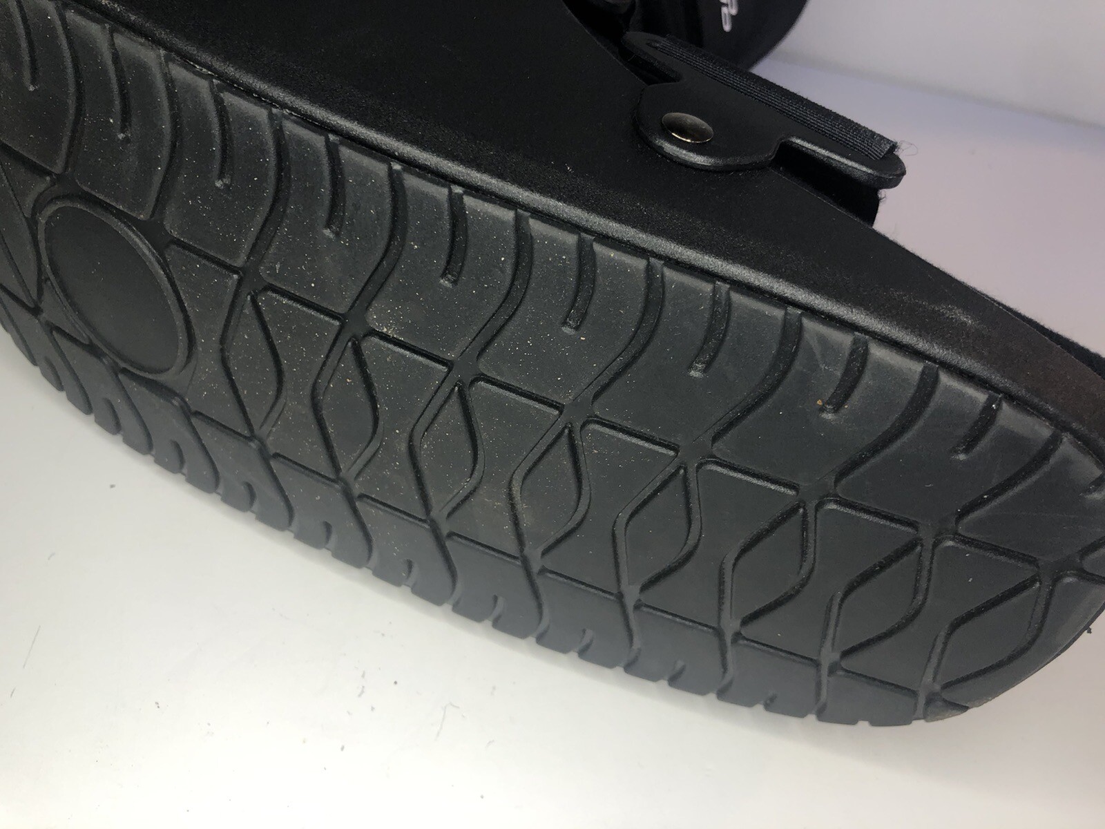 Black United Ortho Short Air Cam Walker Fracture Boot, Size Medium– New