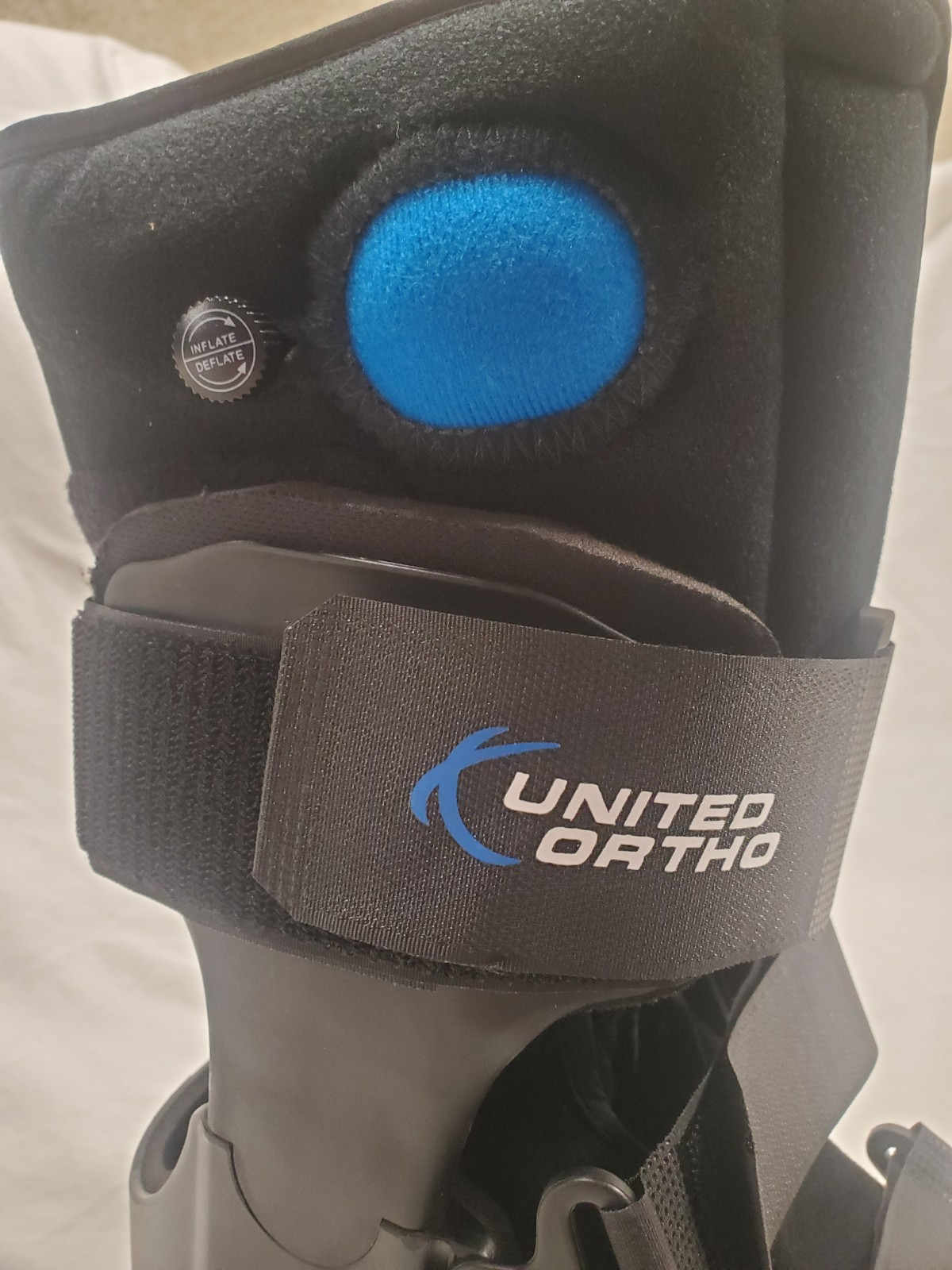 United Ortho Short Air Cam Walker Fracture Boot Size Small Black