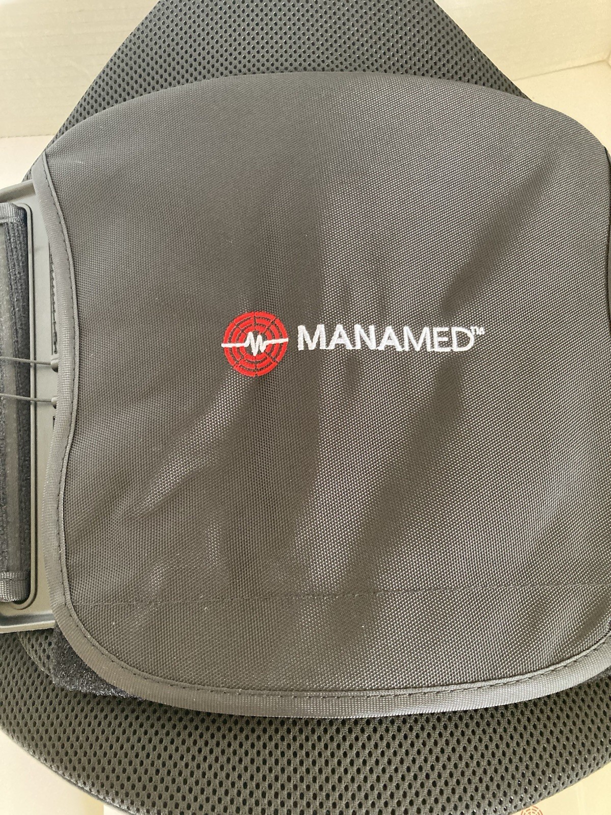 MANAMED Tailback 50 Universal Back Brace Adjusts 25″ to 68″ TB050. New