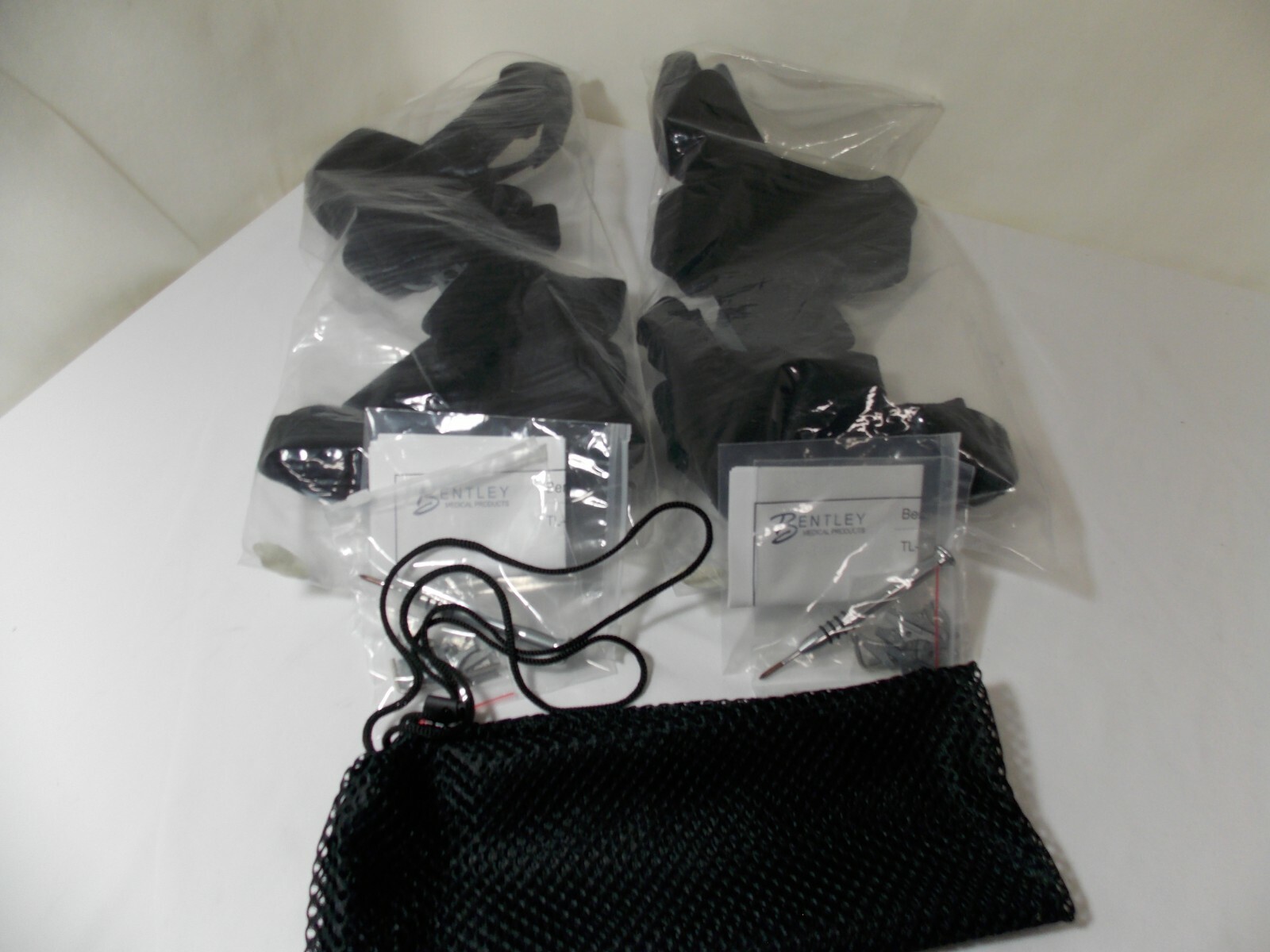Lot of 2 Bentley Medical Products Universal Knee Braces TL-51 Left And Right