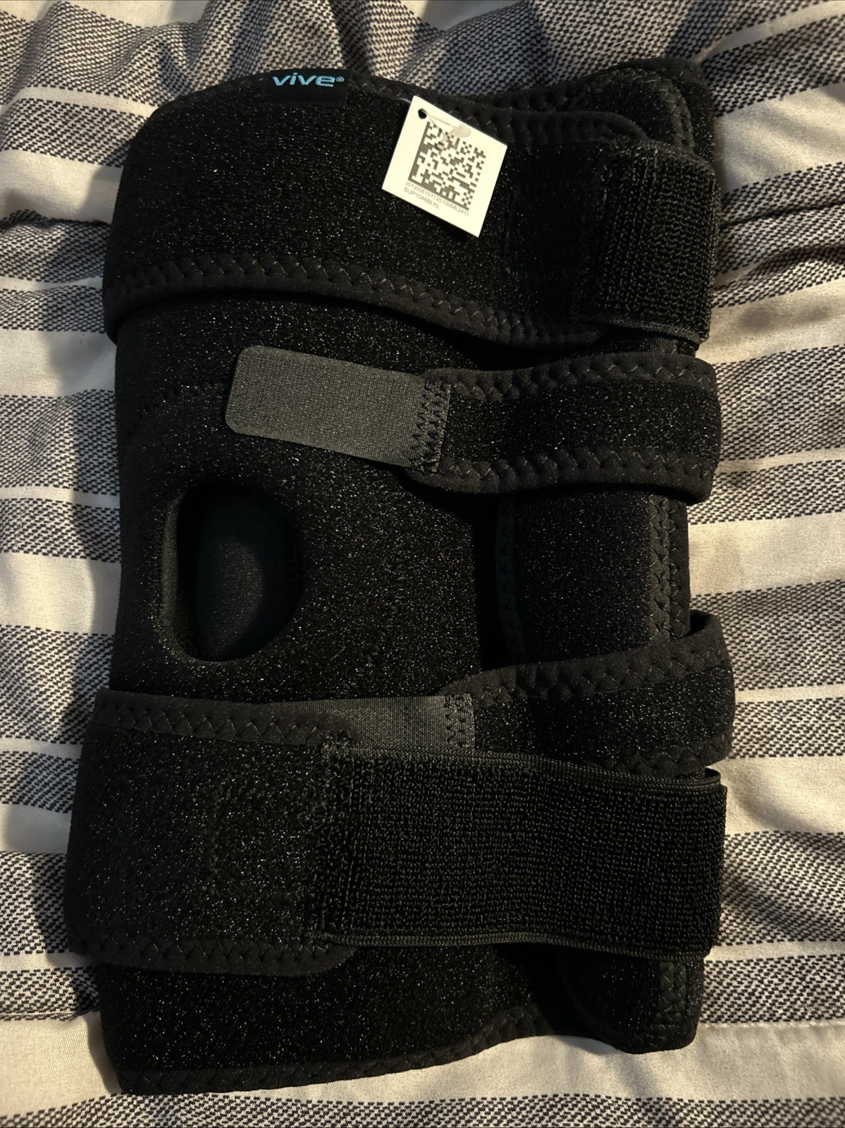 Vive Hinged Knee Brace Relieves ACL, MCL, Meniscus Large Black SUP1046BLKL