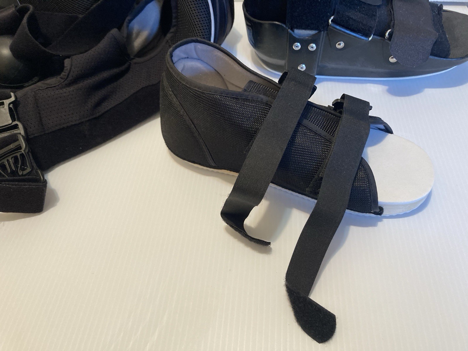 Lot of Hely & Weber Medical Boot Shoe Neck Collars Ossur SmartSling Arm Sling