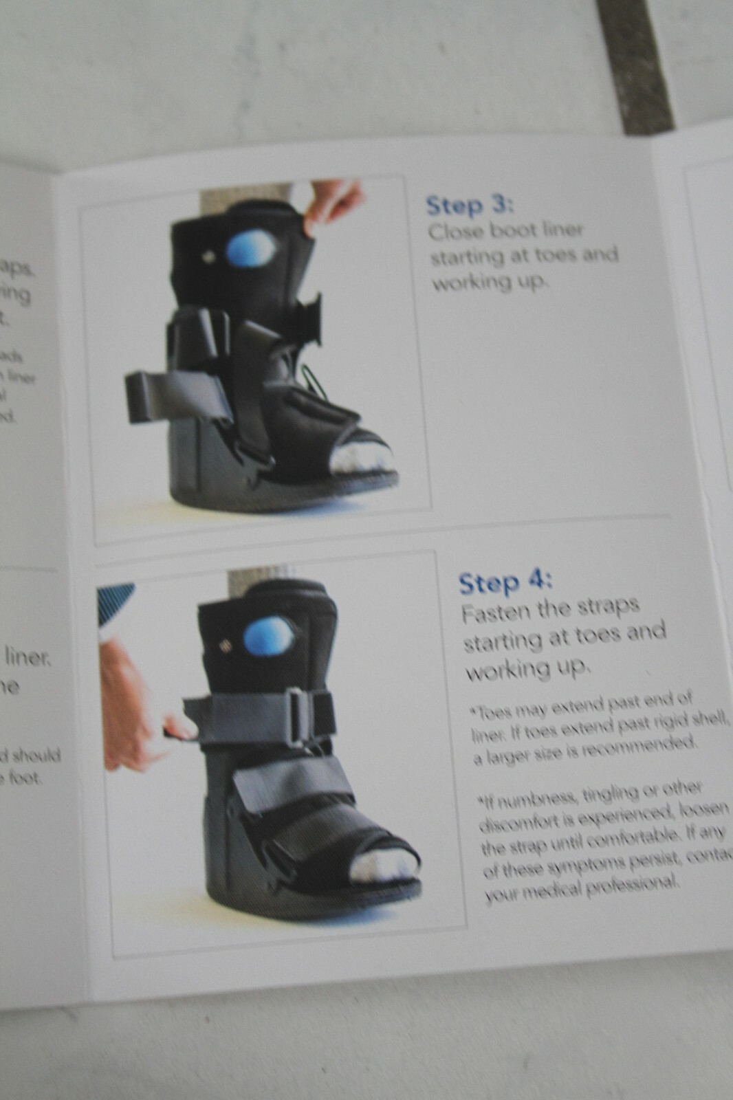 United Ortho Short Air Cam Walker Fracture Boot, SM/Med with 3 Pads 14113