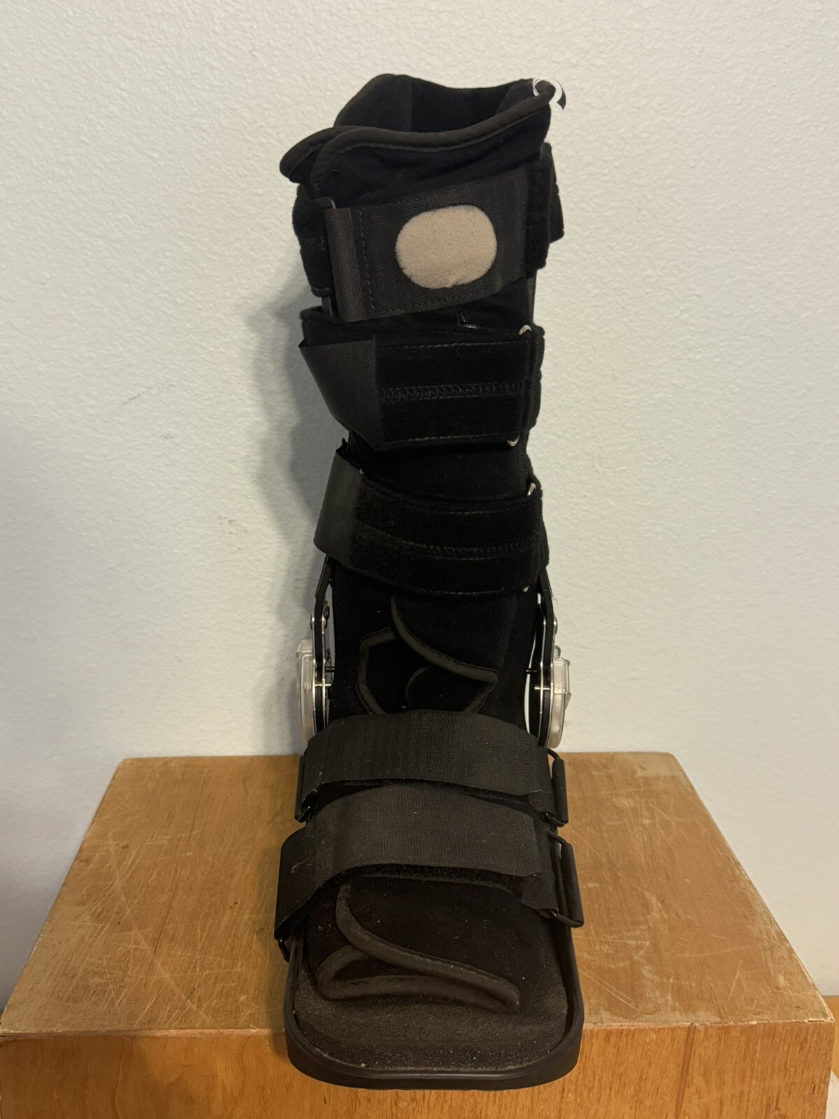 DonJoy Maxtrax ROM Air Ankle/Leg Walking Boot Adjustable Leg Brace