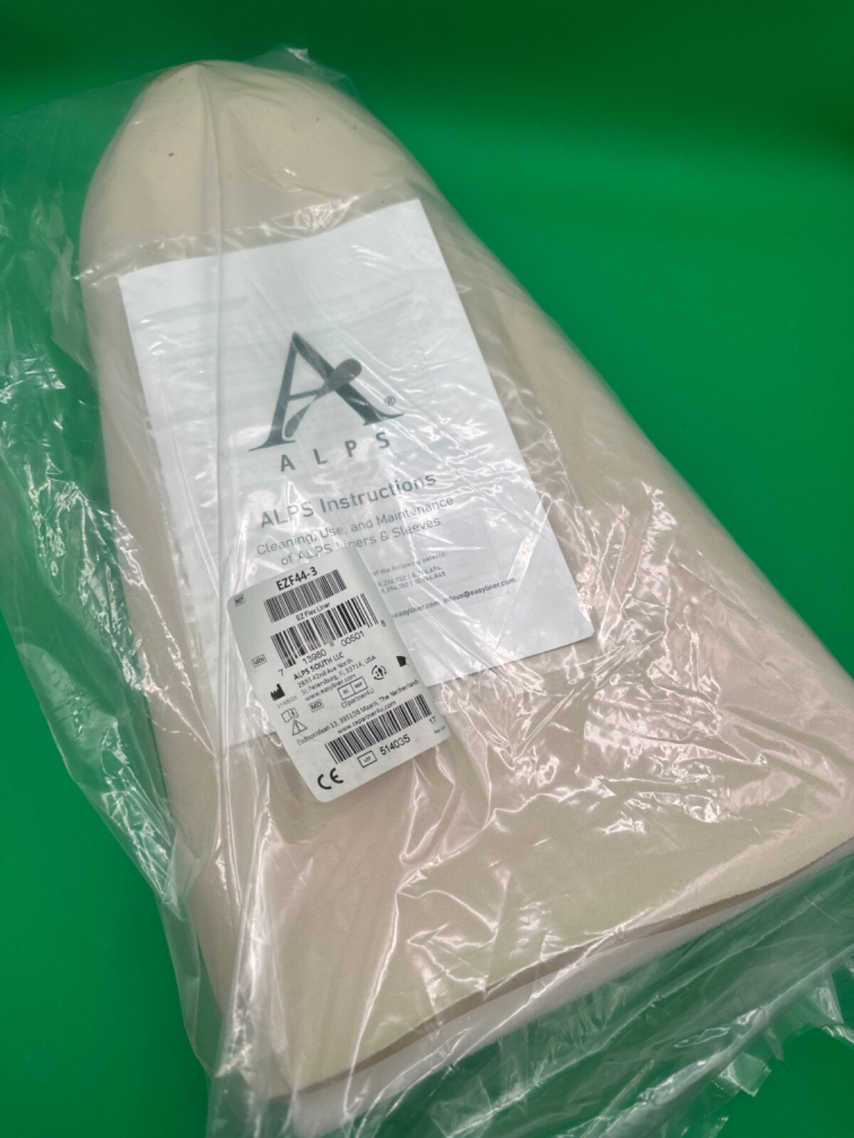 Alps ez flex locking prosthetic liner. Size 44. 3mm thickness. EZF44-3.