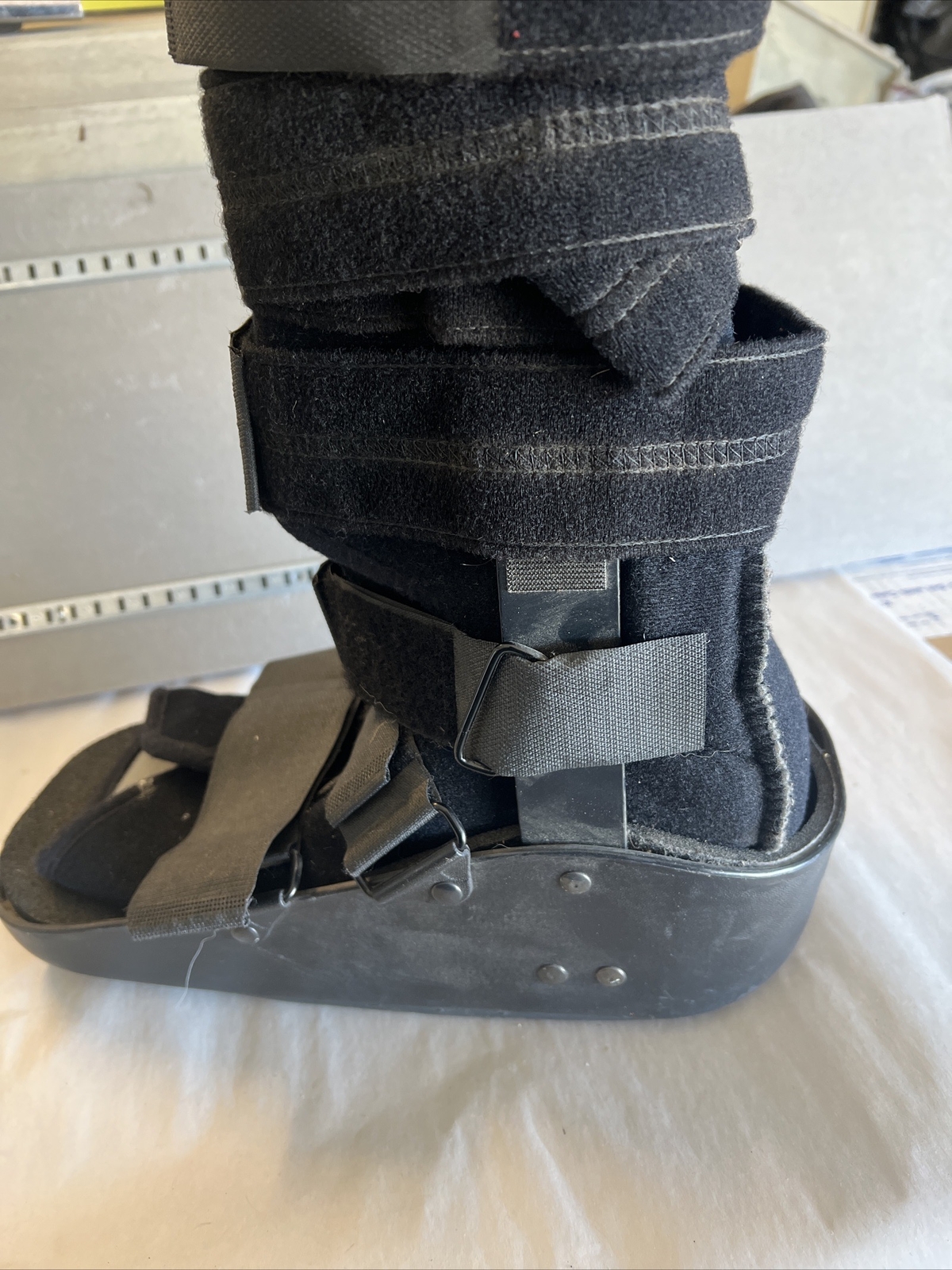 MaxTrax Orthopedic Walking Boot Brace DJO, LLC Foot Brace -large