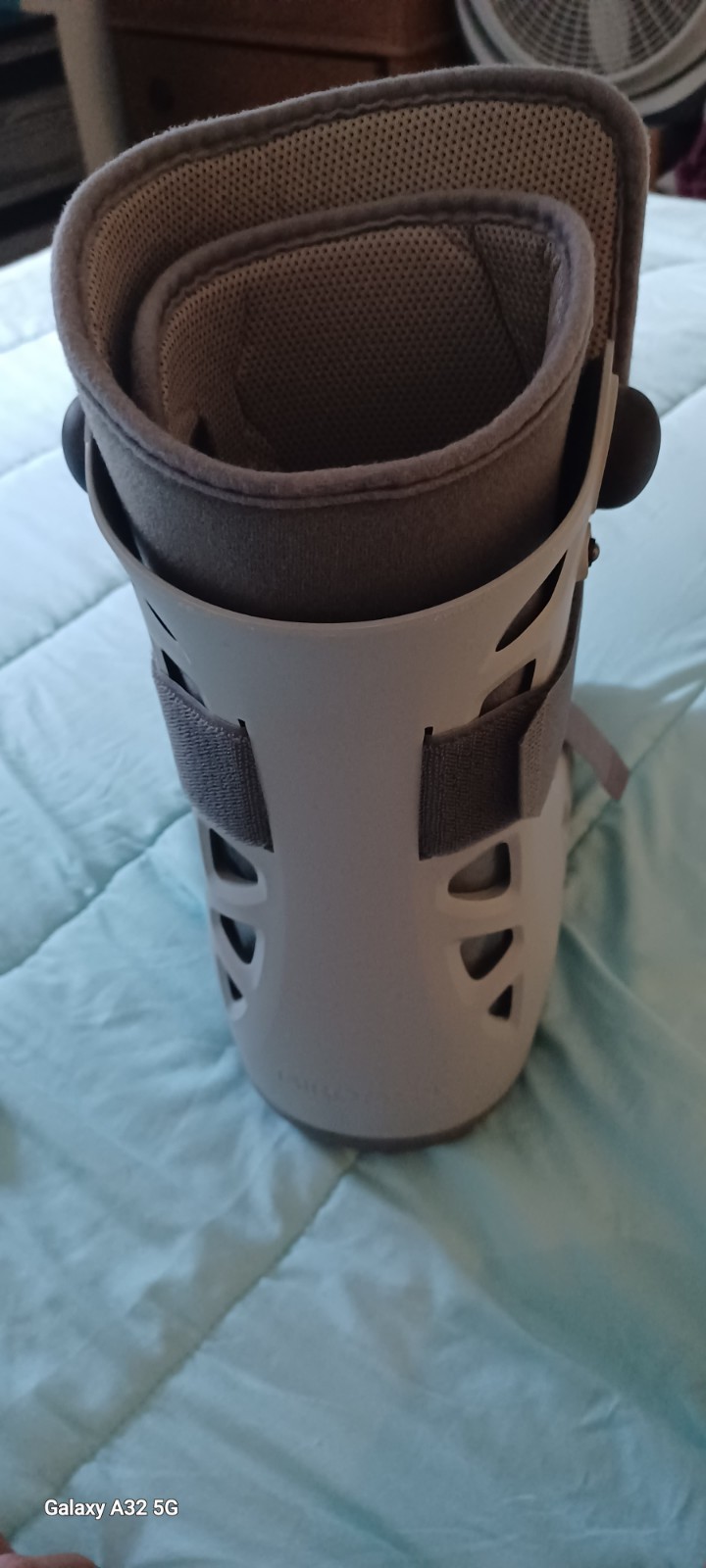 Aircast Adjustable Walker Boot XL Gray/Blue Plastic for Ankle/Foot Stabilization