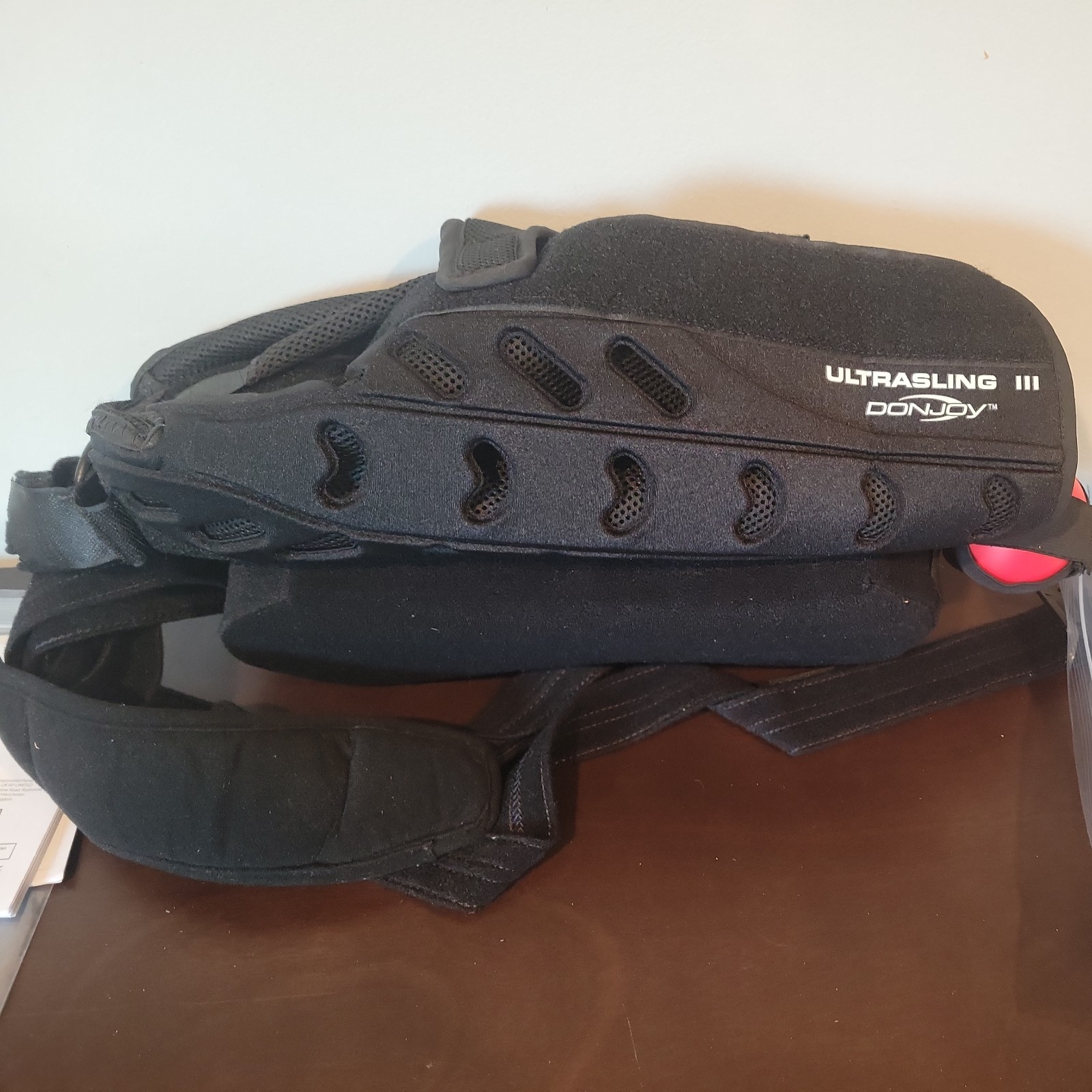DonJoy UltraSling III 3 Adult Size Large Shoulder Sling 3 Point Support Used