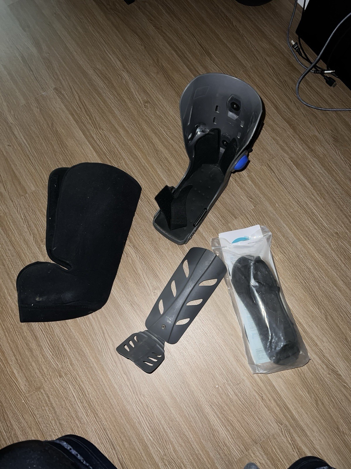 Hanger Brand Full Shell Calf Boot With Side Air Adjusters Bonus EvenUp Medium