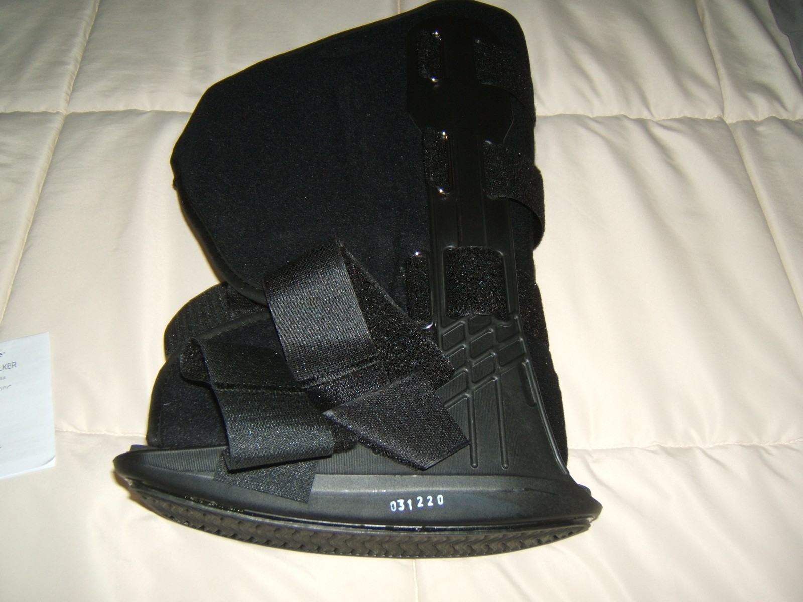 Walking Boot Size Medium Procare Pro-Step Walker 79-98795 Black NEW with manual