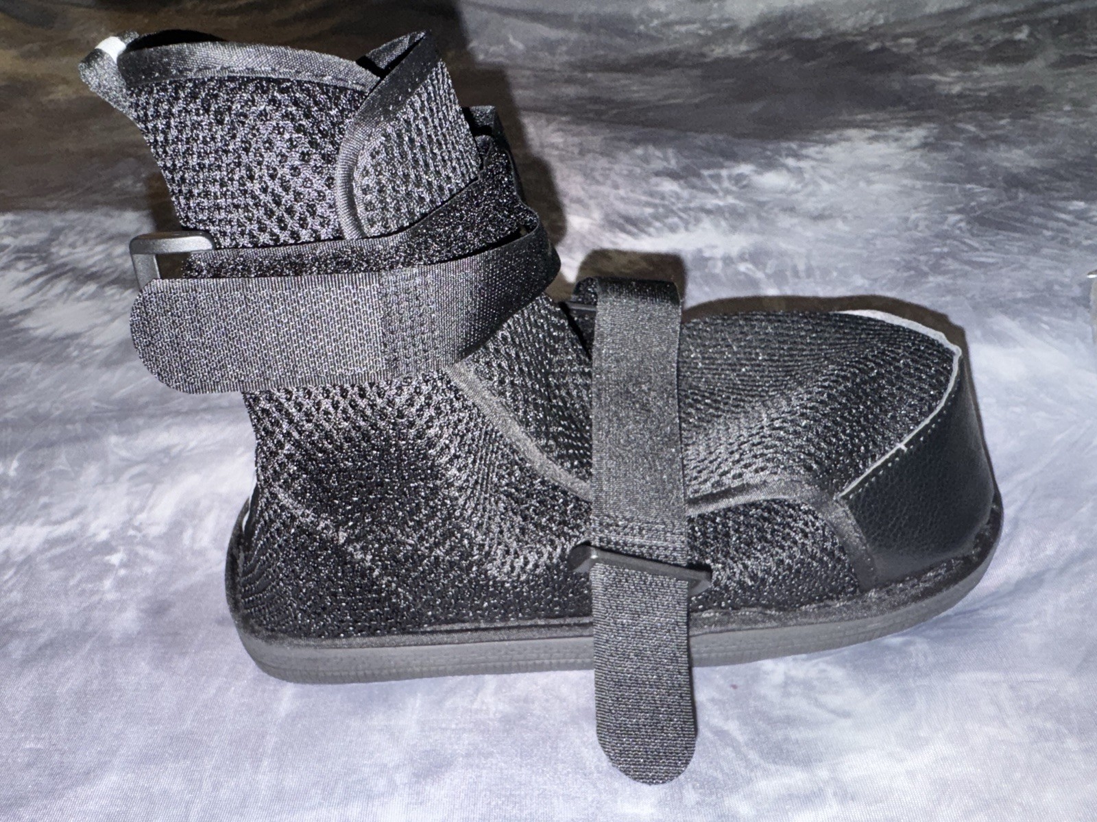 Cast Protection Shoe Adjustable Small Black Comes With Shower Cover