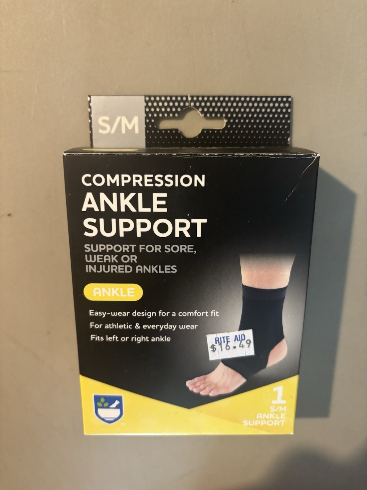 Rite Aid Compression Ankle Support Sleeve Black Size S/M Left or Right Ankle