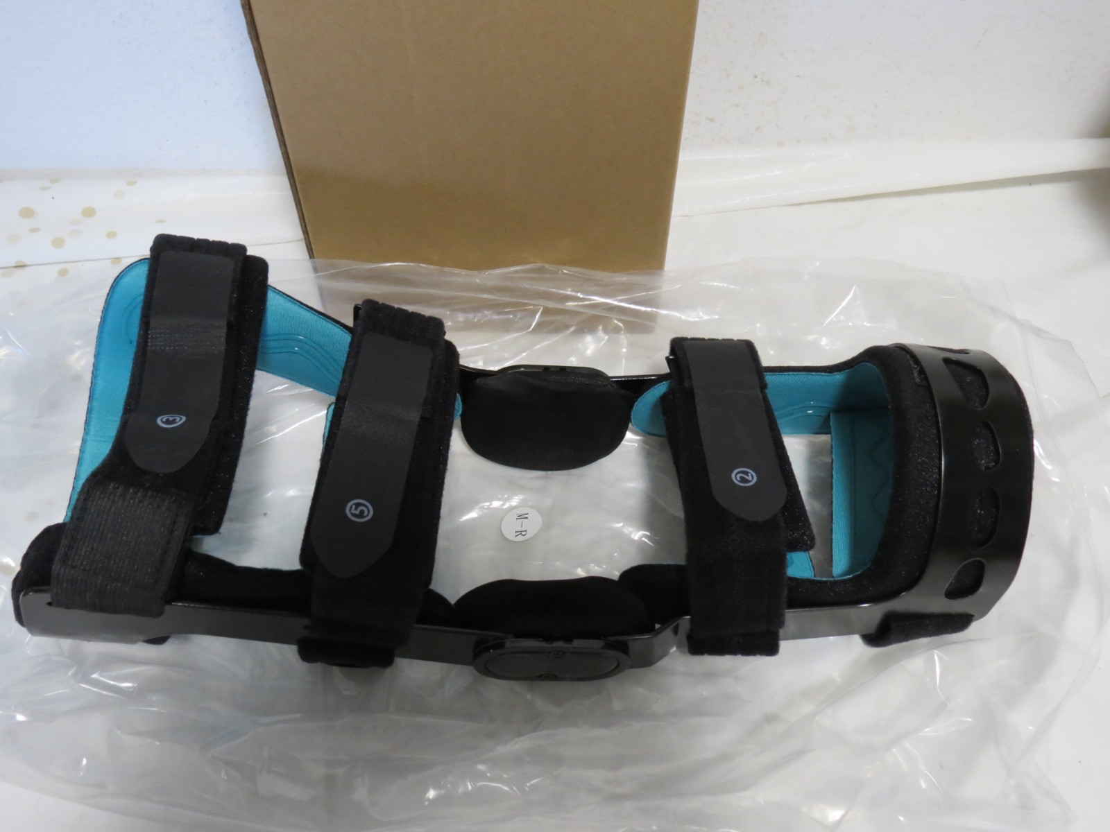 Orthomen Functional Knee Brace Adjustable Hinged ROM Orthopedic Knee Orthosis MR