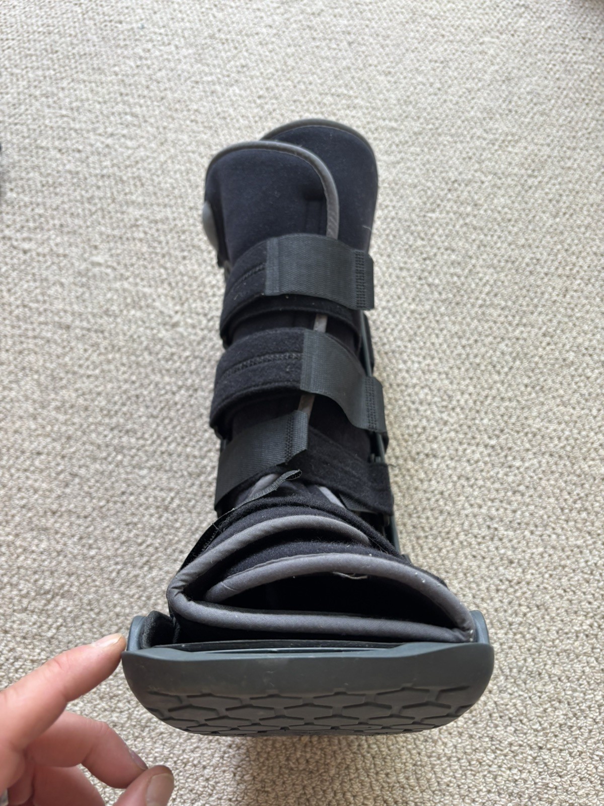 DonJoy MaxTrax II Adjustable Walking Boot Brace Size L Black/Gray Ankle/Foot