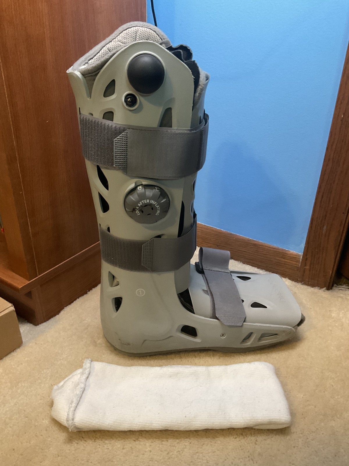 AIRCAST AirSelect Standard Tall Walking Boot Size Large