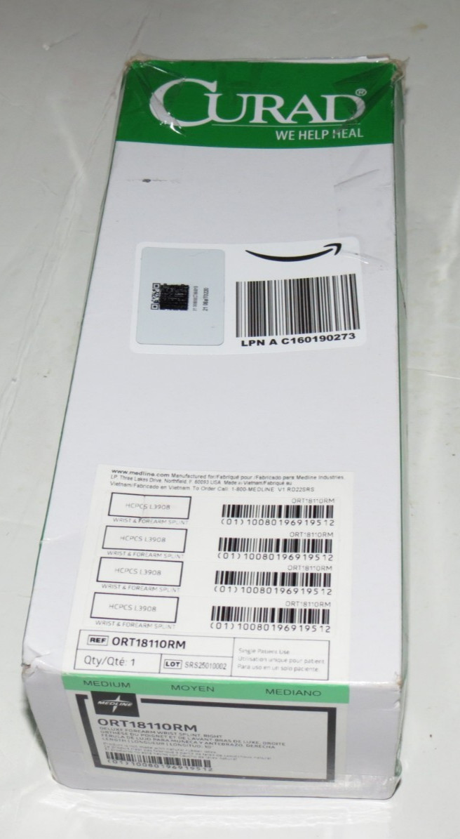 Medline Deluxe Wrist and Forearm Splints Medium Right Hand Each ORT18110RM