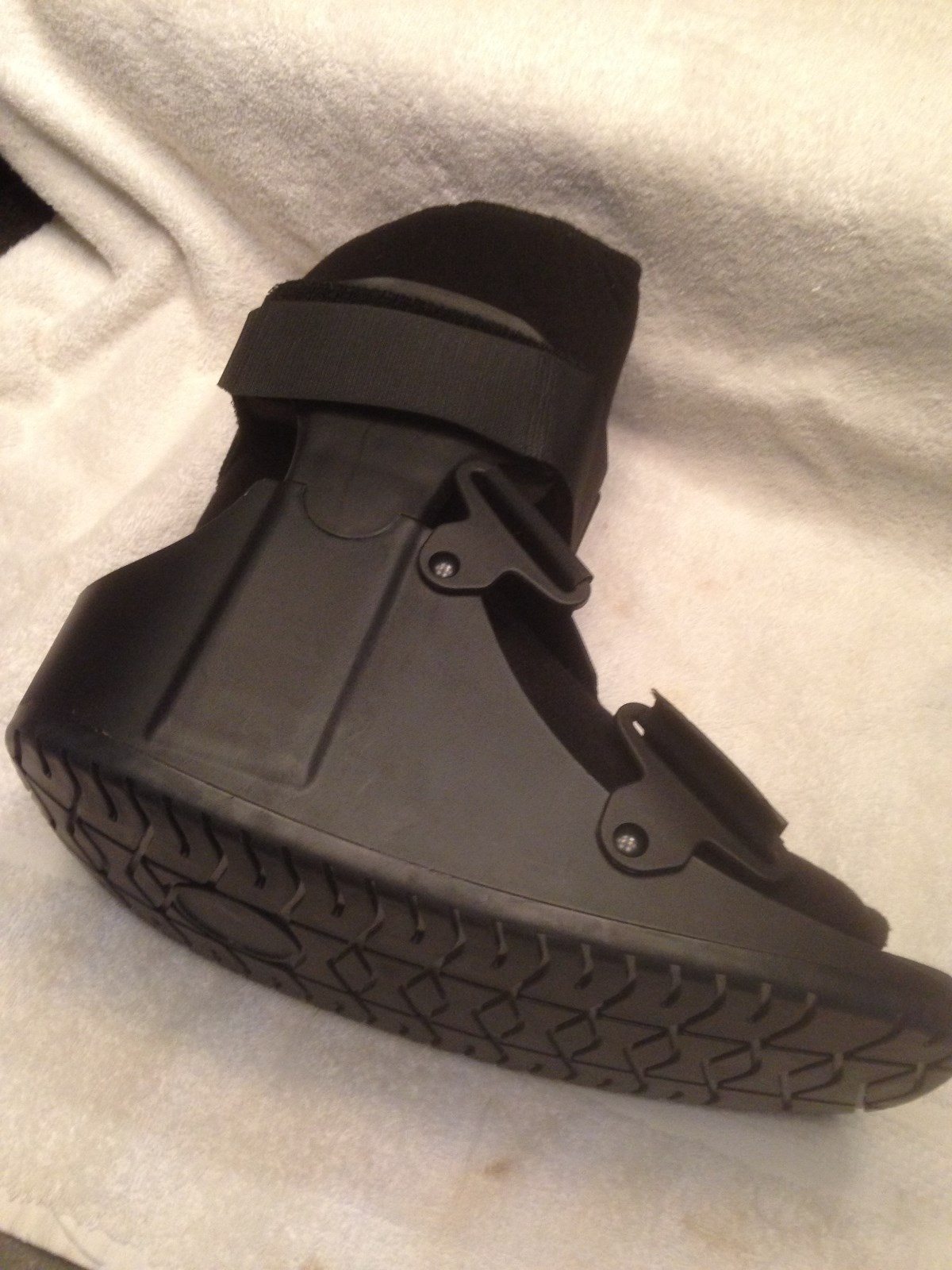 Size Medium Super Condition Black Padded Walking Boot Cast Sprain Break Ankle