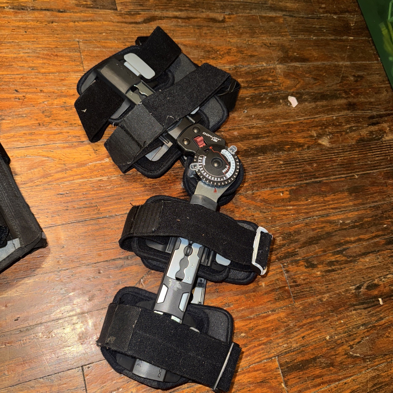 Donjoy Cool X Act ROM Post-Op Adjustable Knee Brace Flexion Right or Left