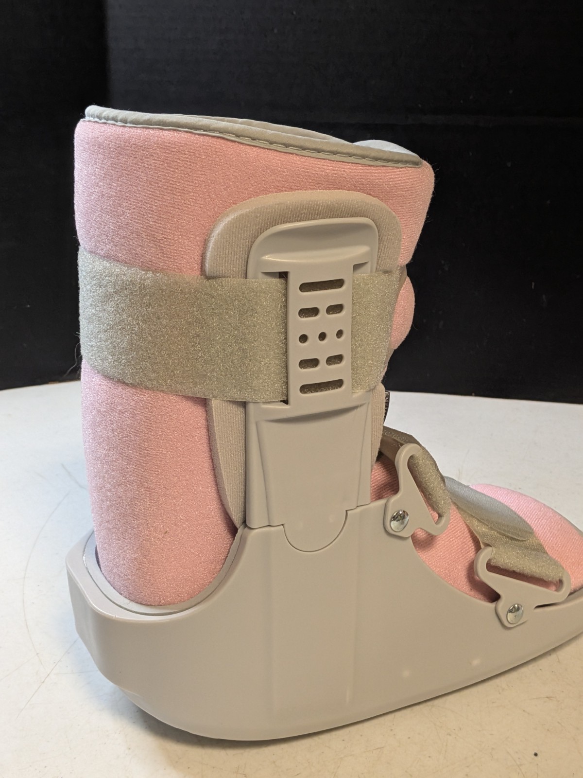 Jewlri Walking Boot for Broken Foot, Air Cam Walker Boot for Foot Injury Adju..
