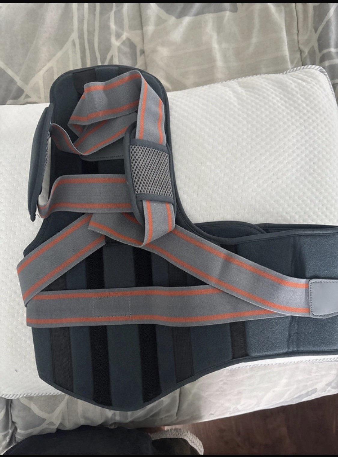 Adjustable Back Support Brace Stabilization w/ Shoulder Straps, Gray/Black L