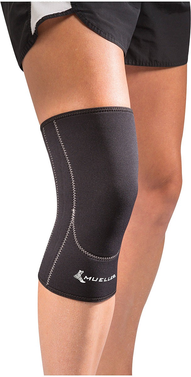 Mueller Knee Closed Patella Sleeve – Large Size for Maximum Support and Comfort