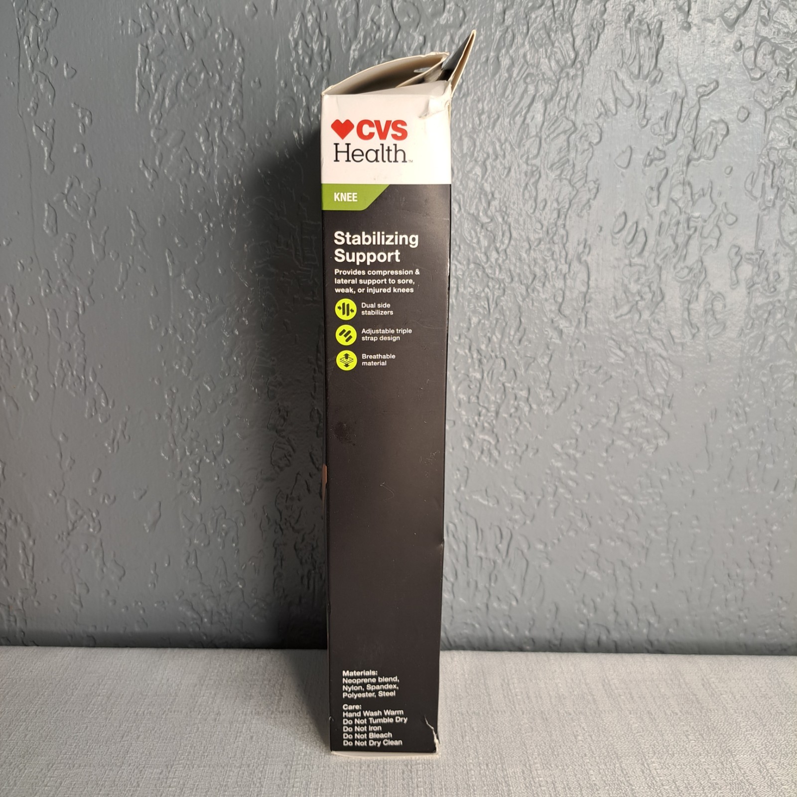 CVS Health Knee Stabilizing Compression Support Moderate One Size Damaged Box