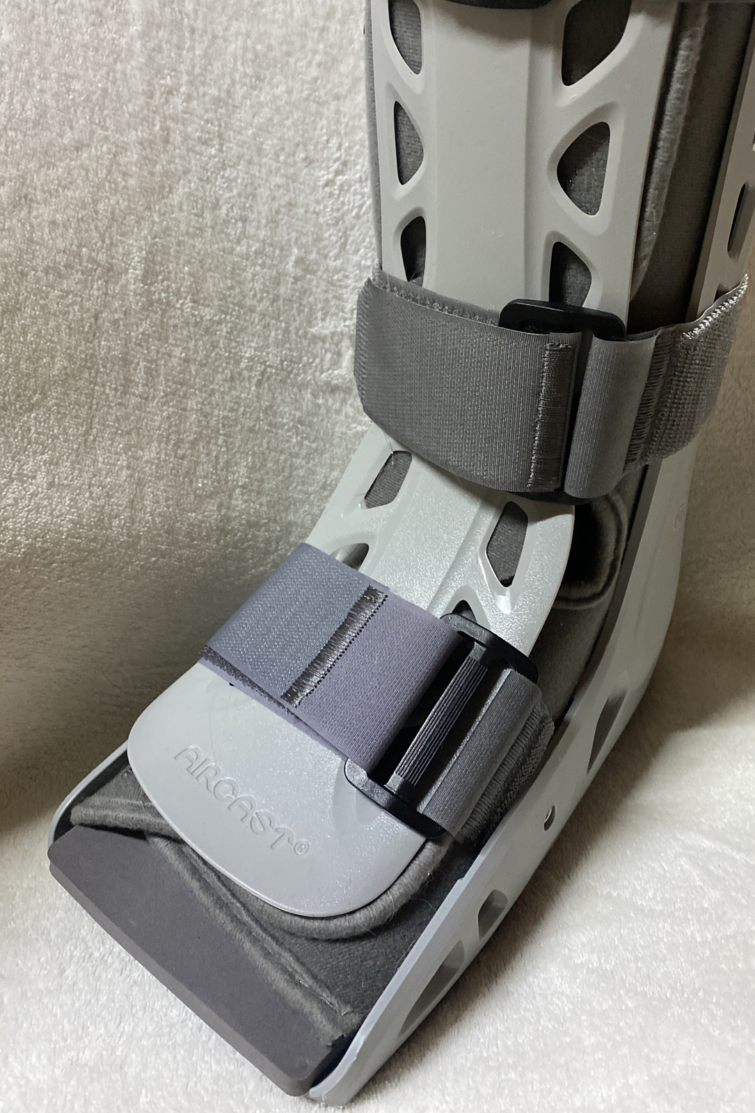 Aircast Airselect Recovery Boot Size Medium Walker Brace Semi Rigid Shell