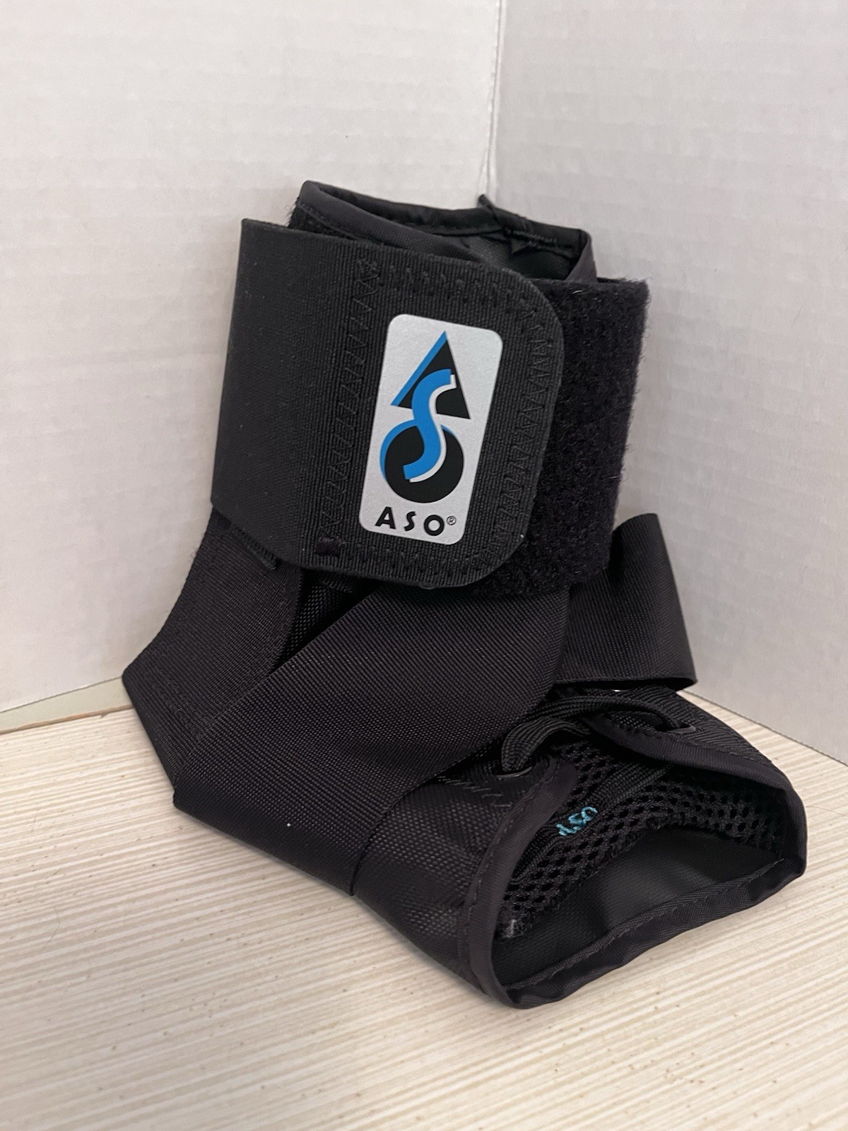 Med Spec ASO Ankle Stabilizer Sz L