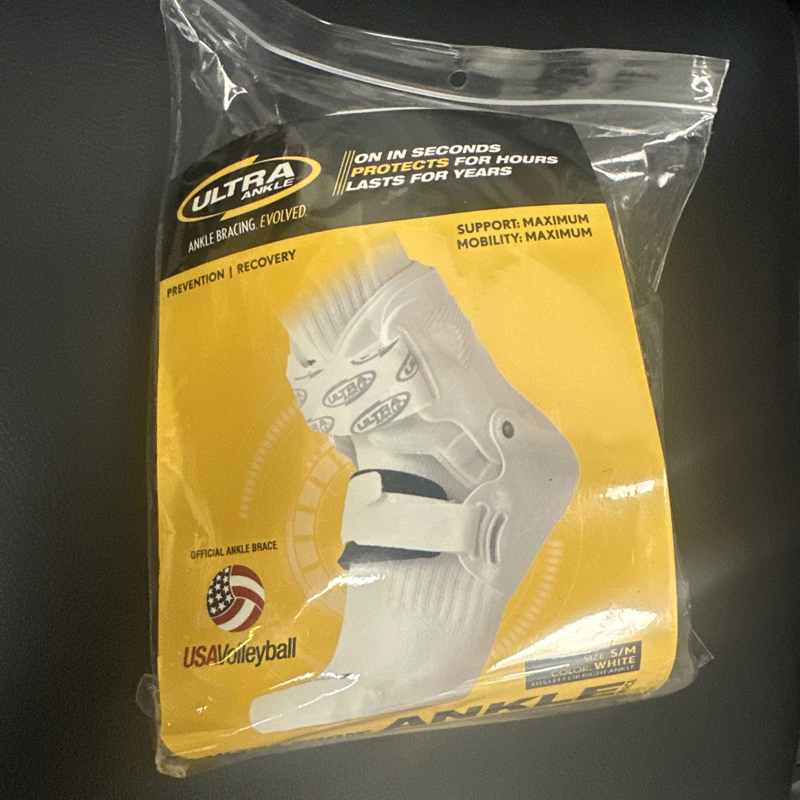 Ultra Zoom Ankle Brace (White) S/M fits up to size 13 shoe.